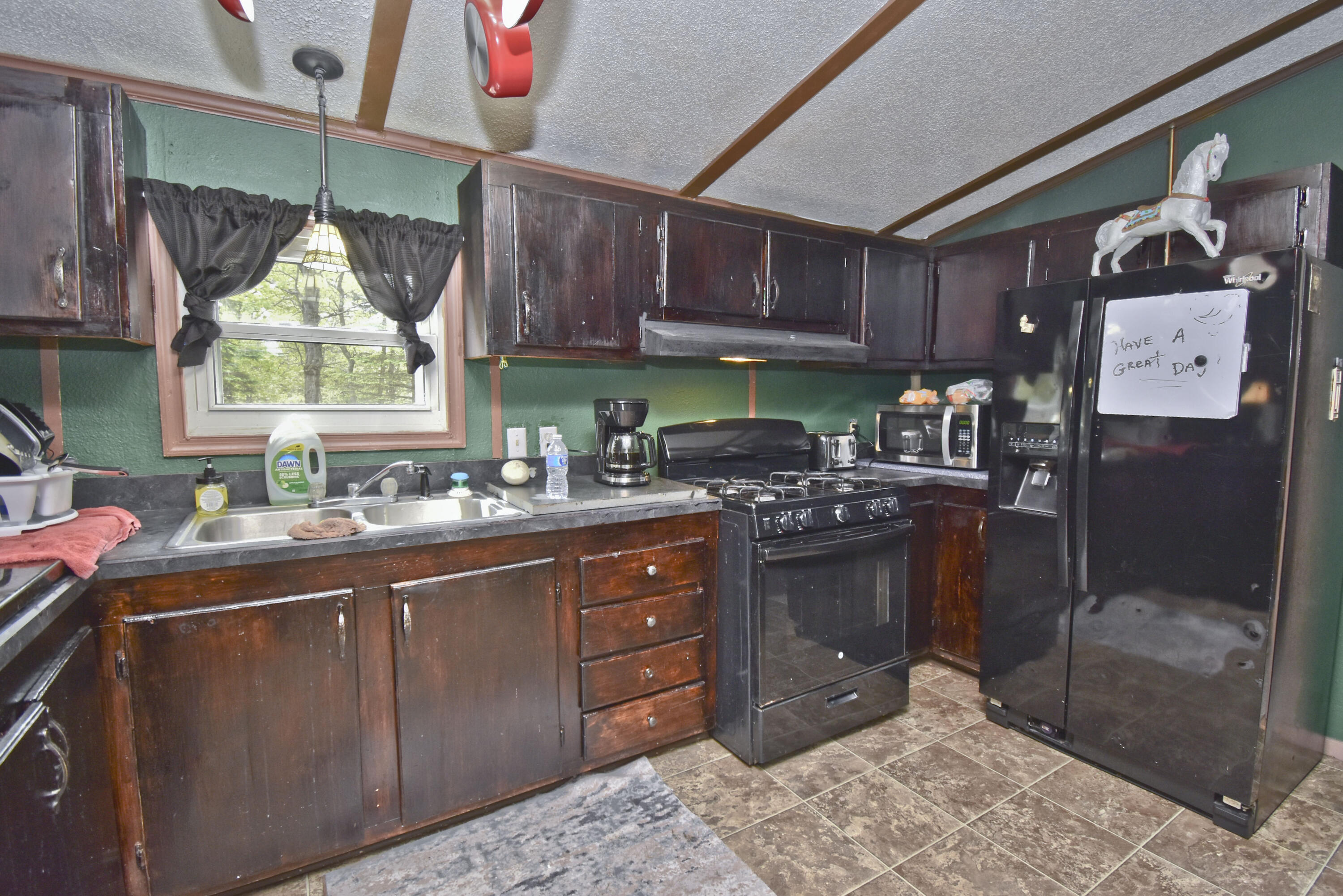 213 Blossom Lane, Blakeslee, Pennsylvania image 9