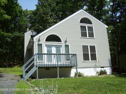Homes For Sale - 324 Whippoorwill Drive<br/> Bushkill, PA 18324