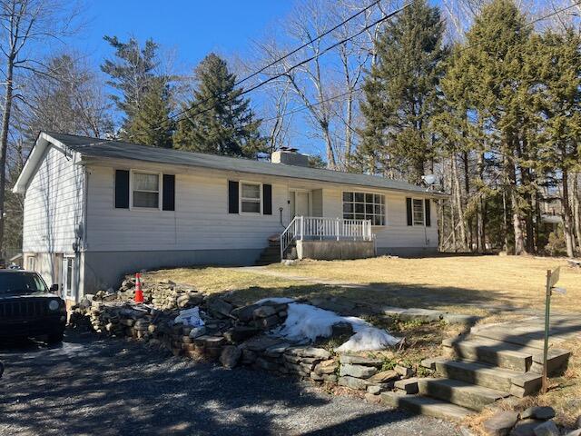 1131 Chickadee Drive, Pocono Summit, Pennsylvania image 1