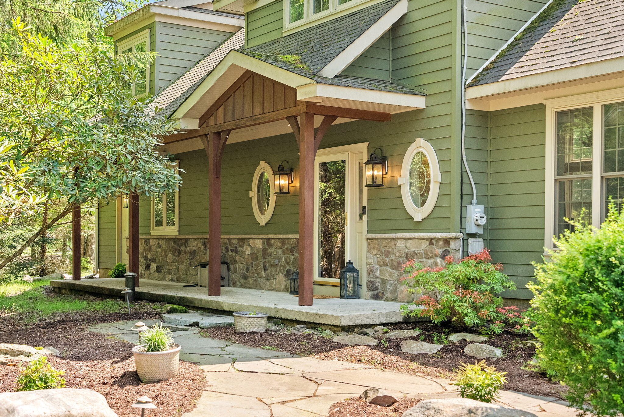 7 Red Oak Road