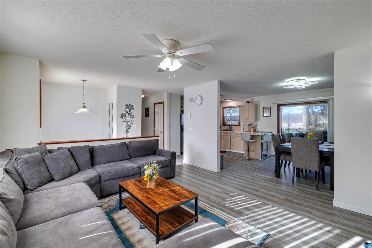 1431 Waterfront Drive, Tobyhanna, Pennsylvania image 11
