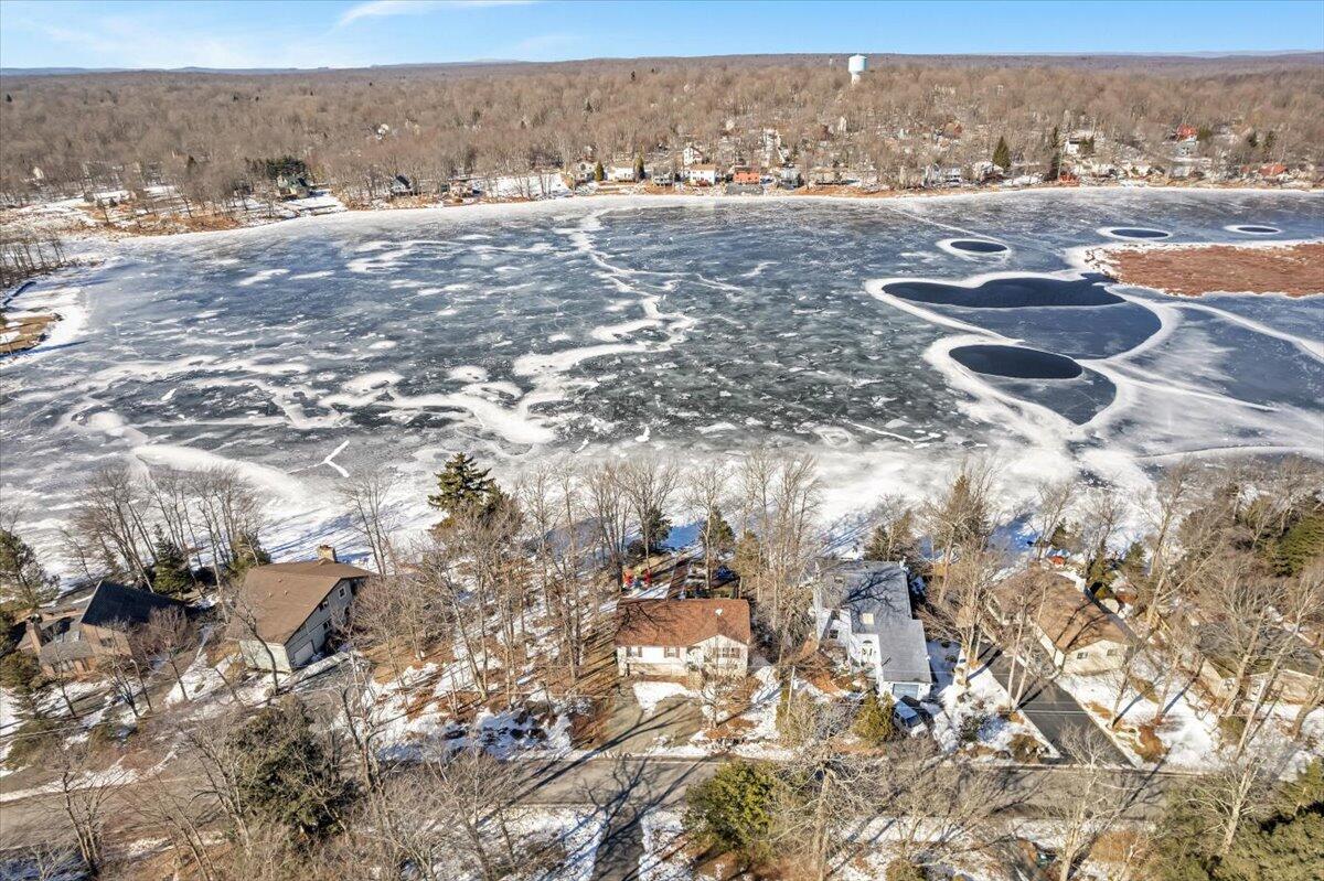 1431 Waterfront Drive, Tobyhanna, Pennsylvania image 9