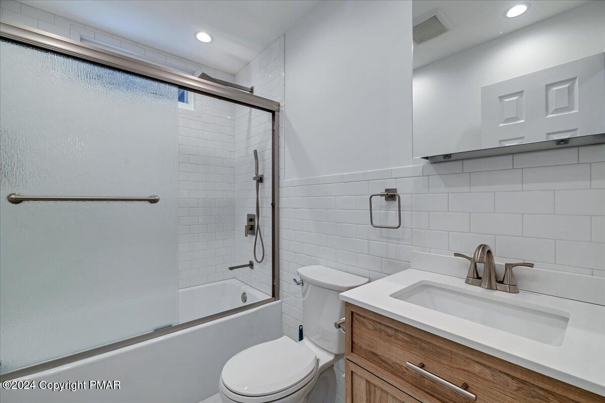 2744 Cleremont Drive, Tobyhanna, Pennsylvania image 14