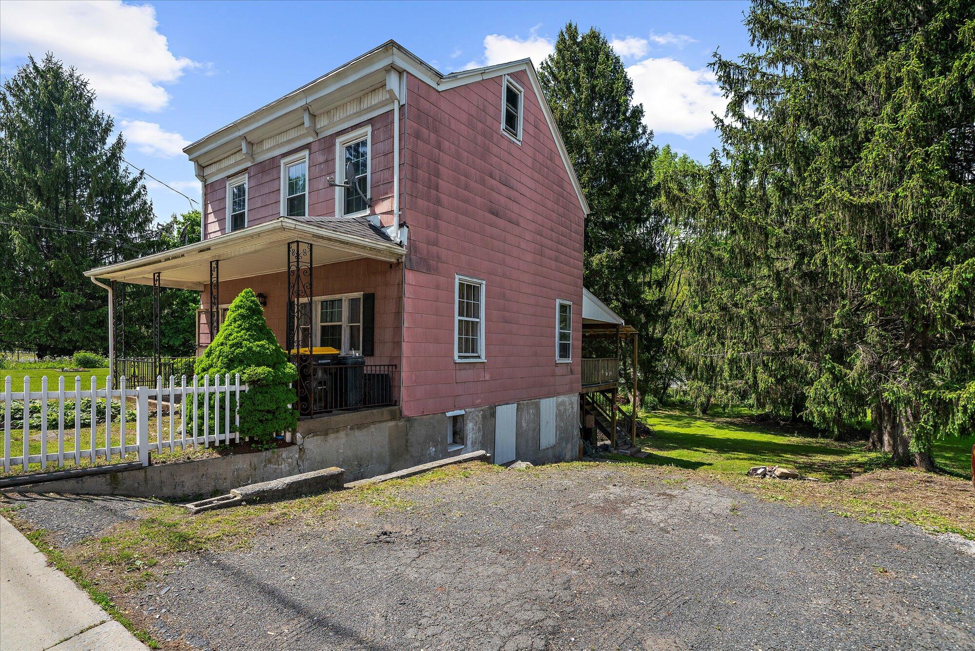 576 Peacock Street, Pottsville, Pennsylvania image 40
