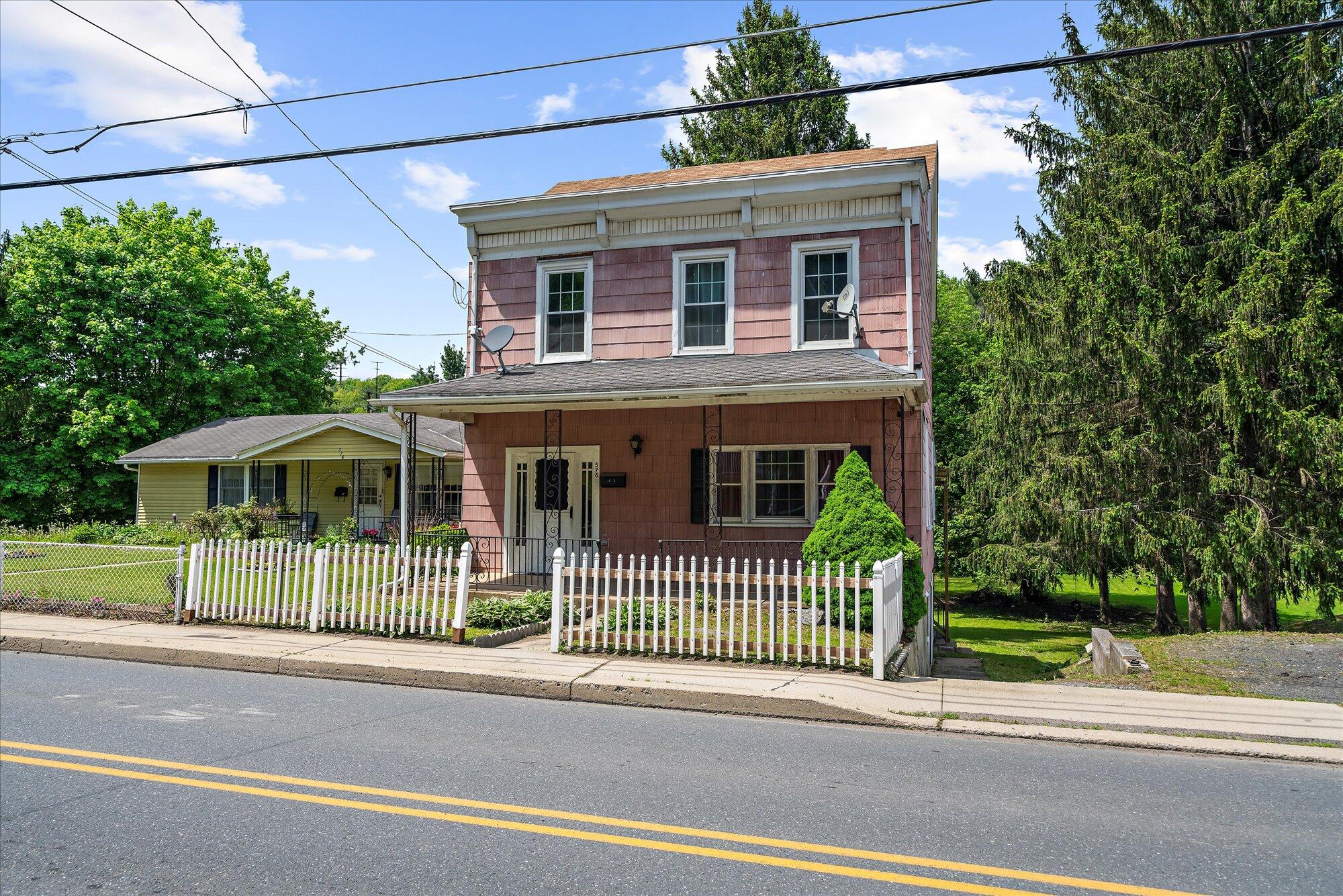 576 Peacock Street, Pottsville, Pennsylvania image 4