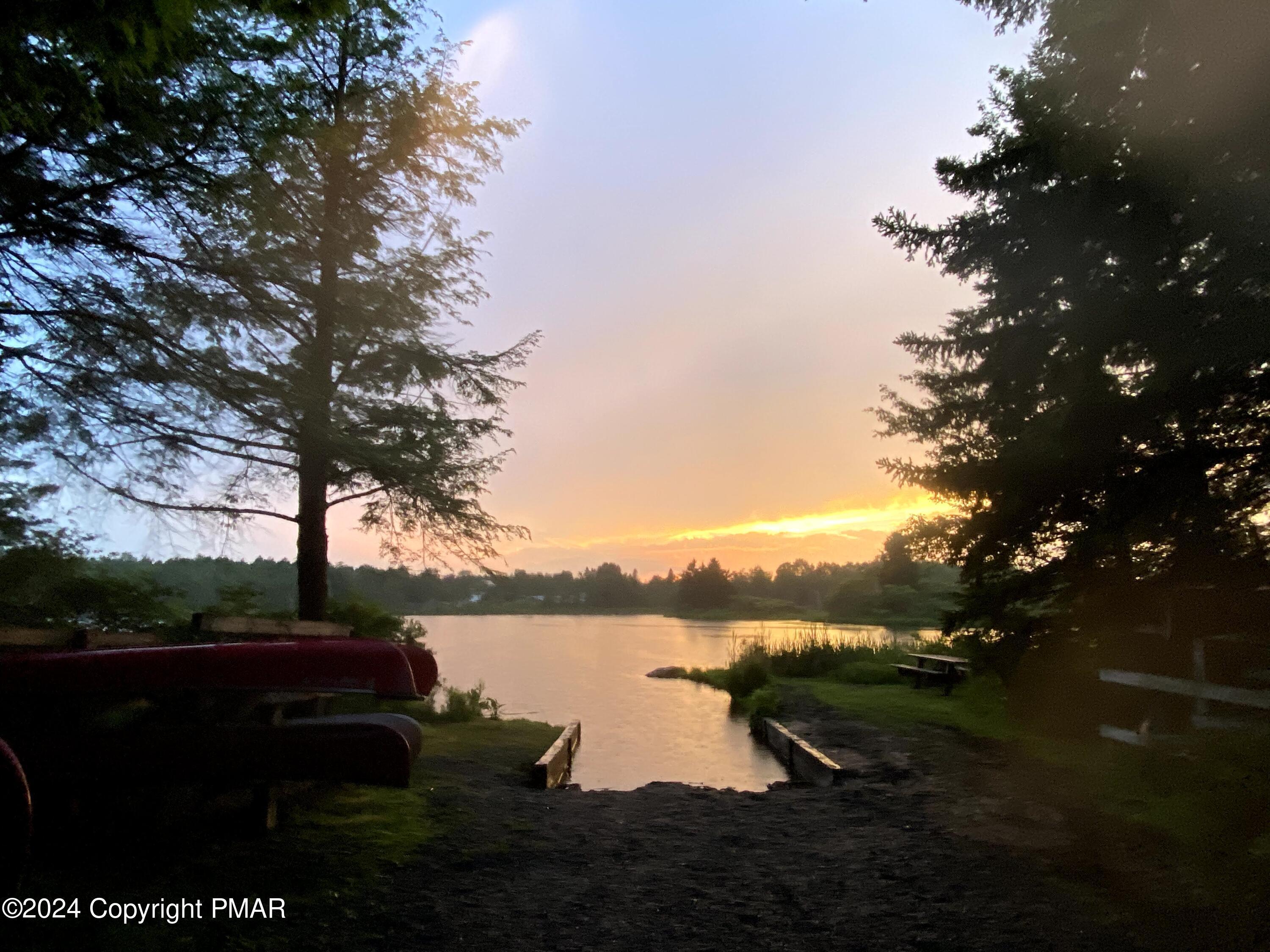 1127 Sawmill Road, Pocono Lake, Pennsylvania image 4