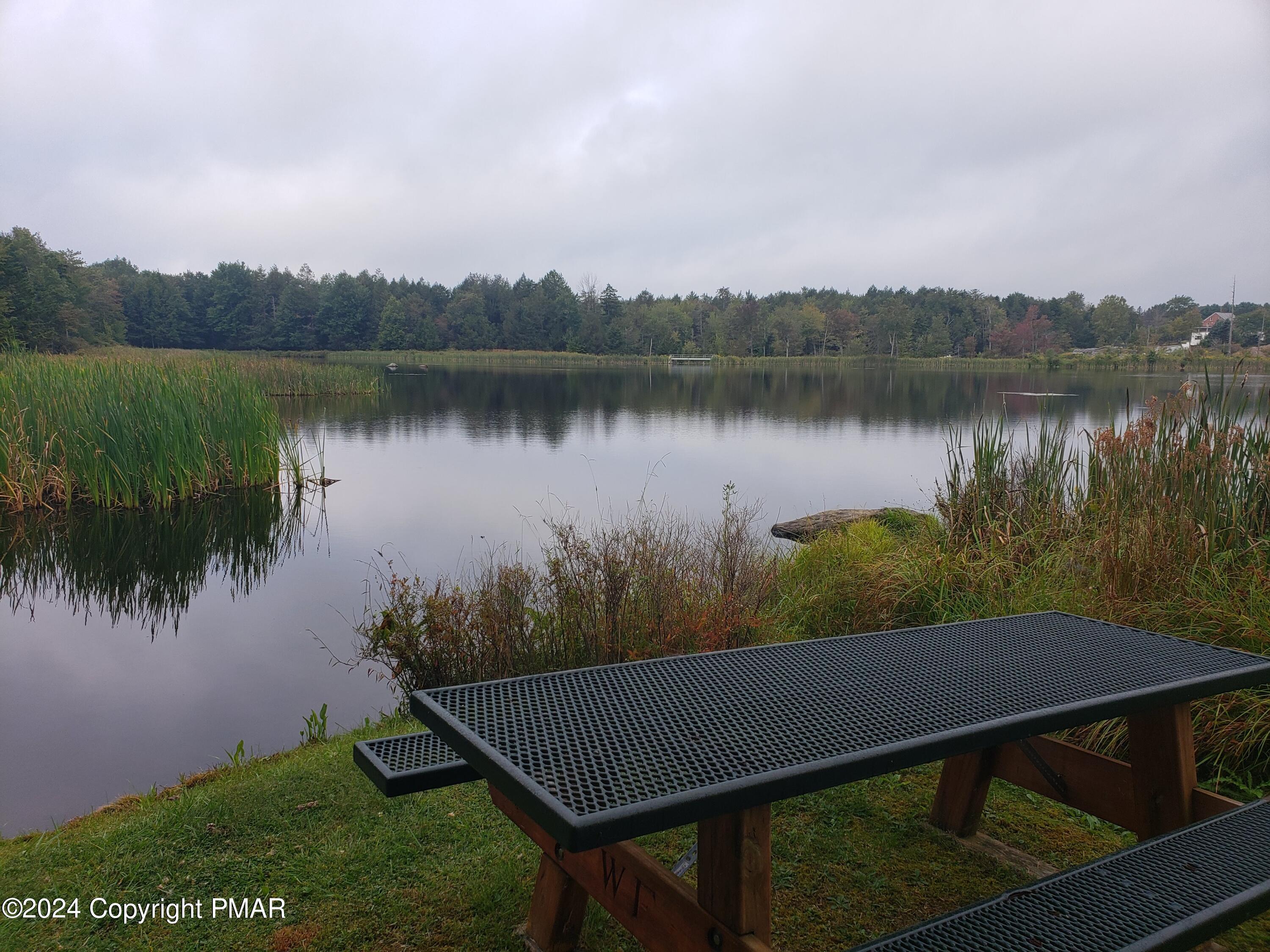 1127 Sawmill Road, Pocono Lake, Pennsylvania image 8