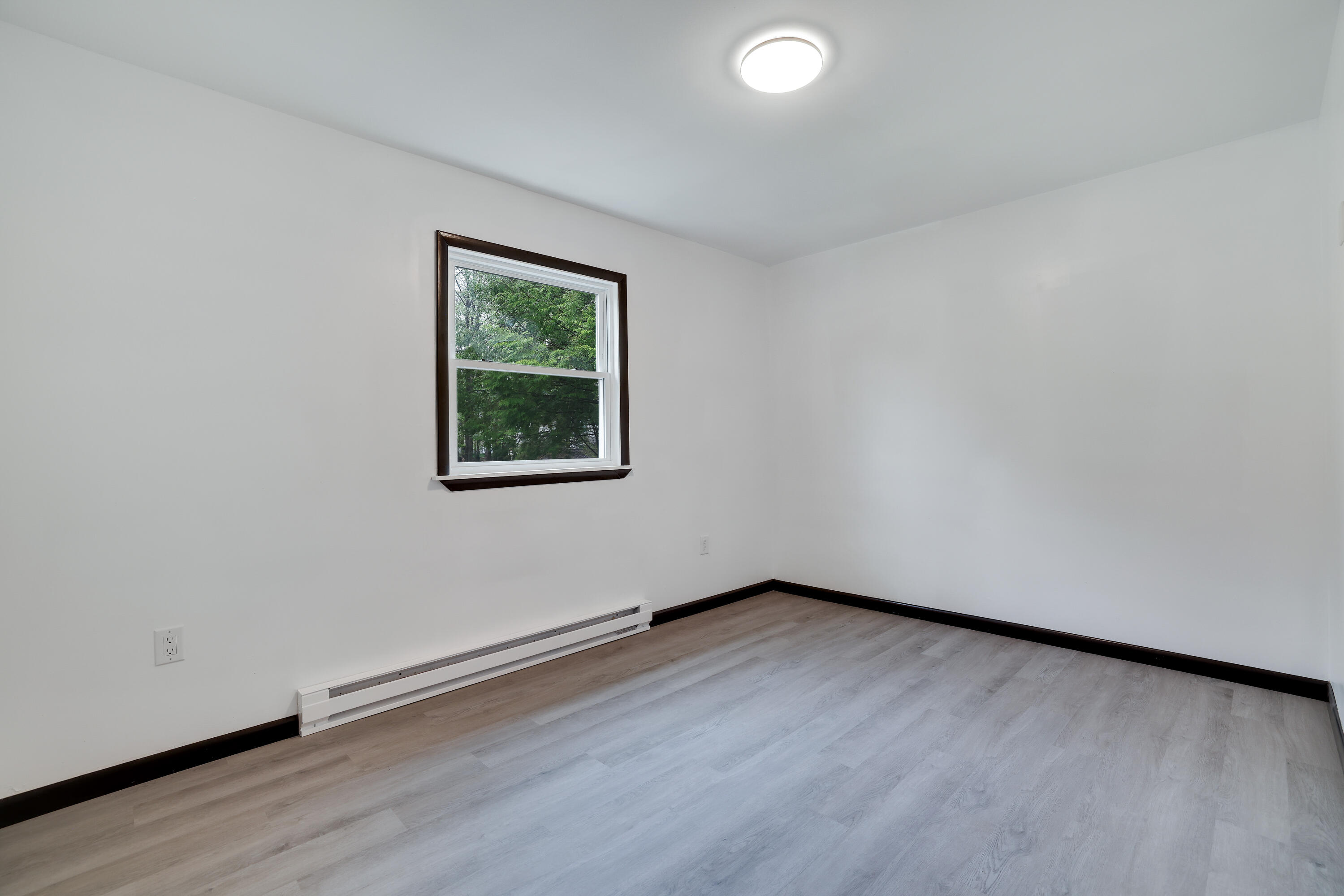 8066 Red Squirrel Drive, Tobyhanna, Pennsylvania image 17
