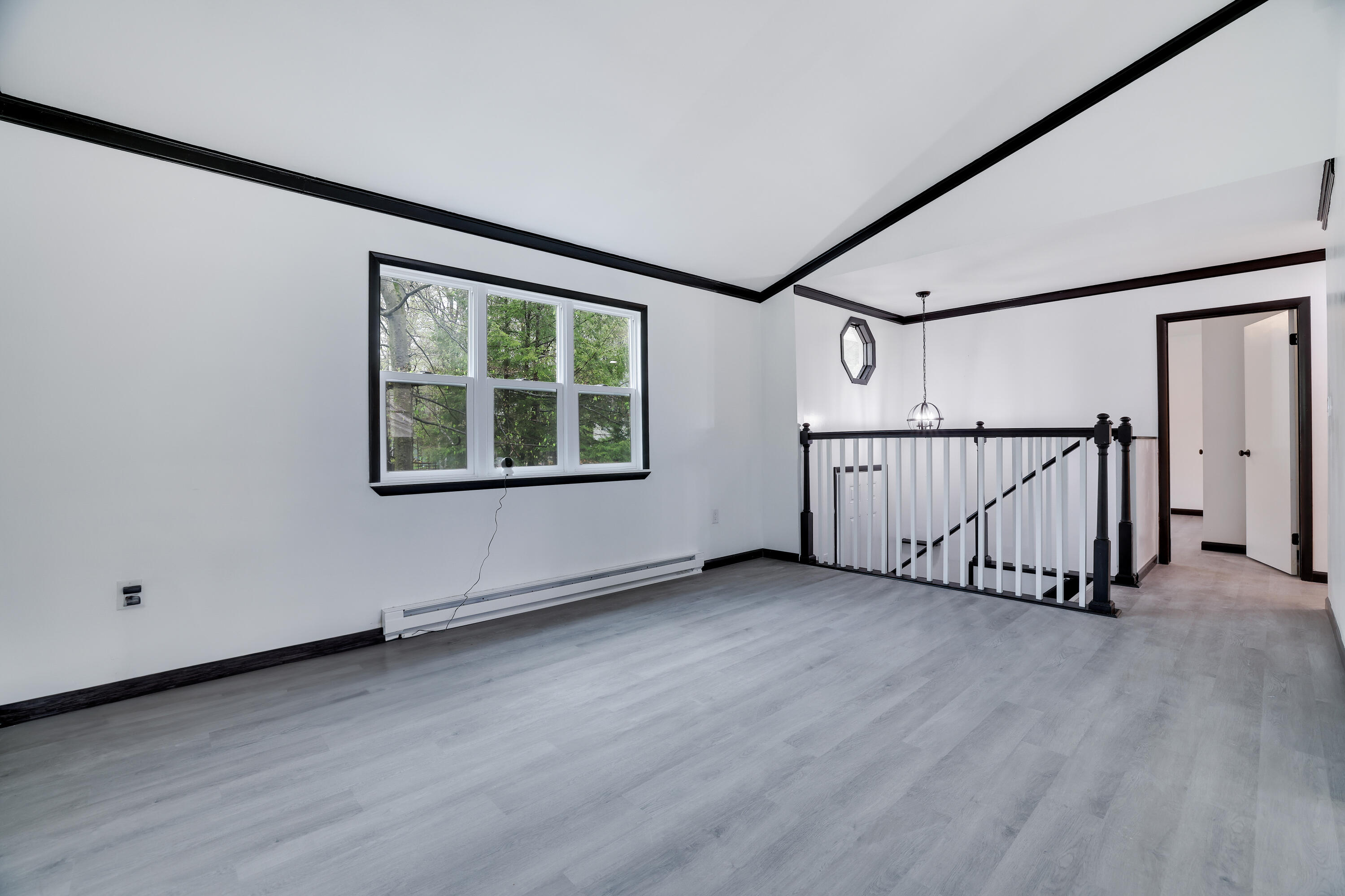 8066 Red Squirrel Drive, Tobyhanna, Pennsylvania image 4