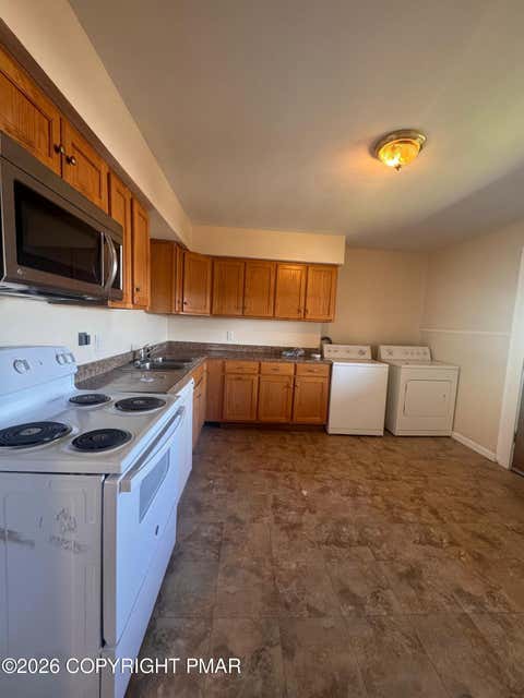 Condo For Rent - 228 Oak Street<br/> Lackawanna County, Old Forge, PA 18518