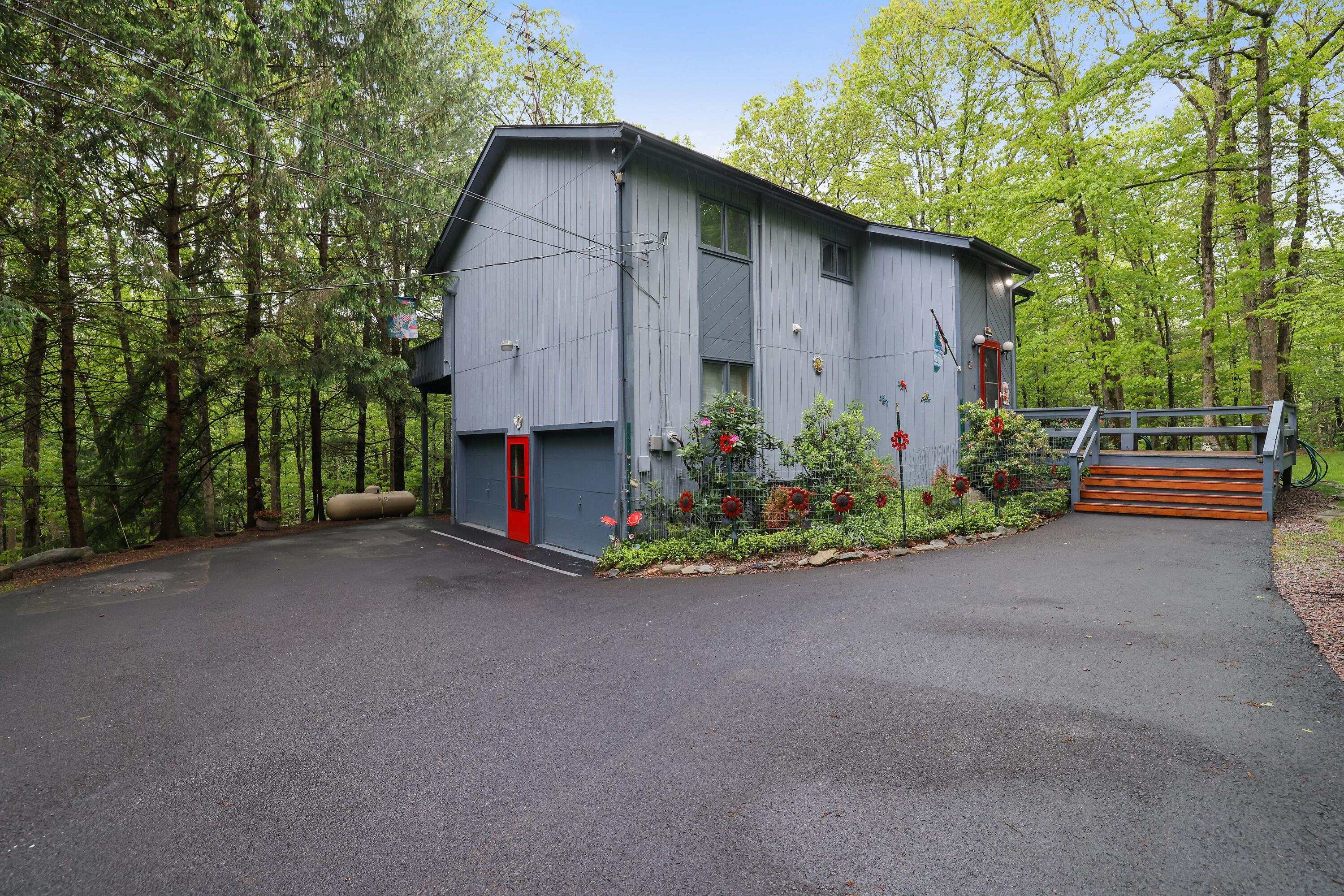 151 Forest Drive, Canadensis, Pennsylvania image 4