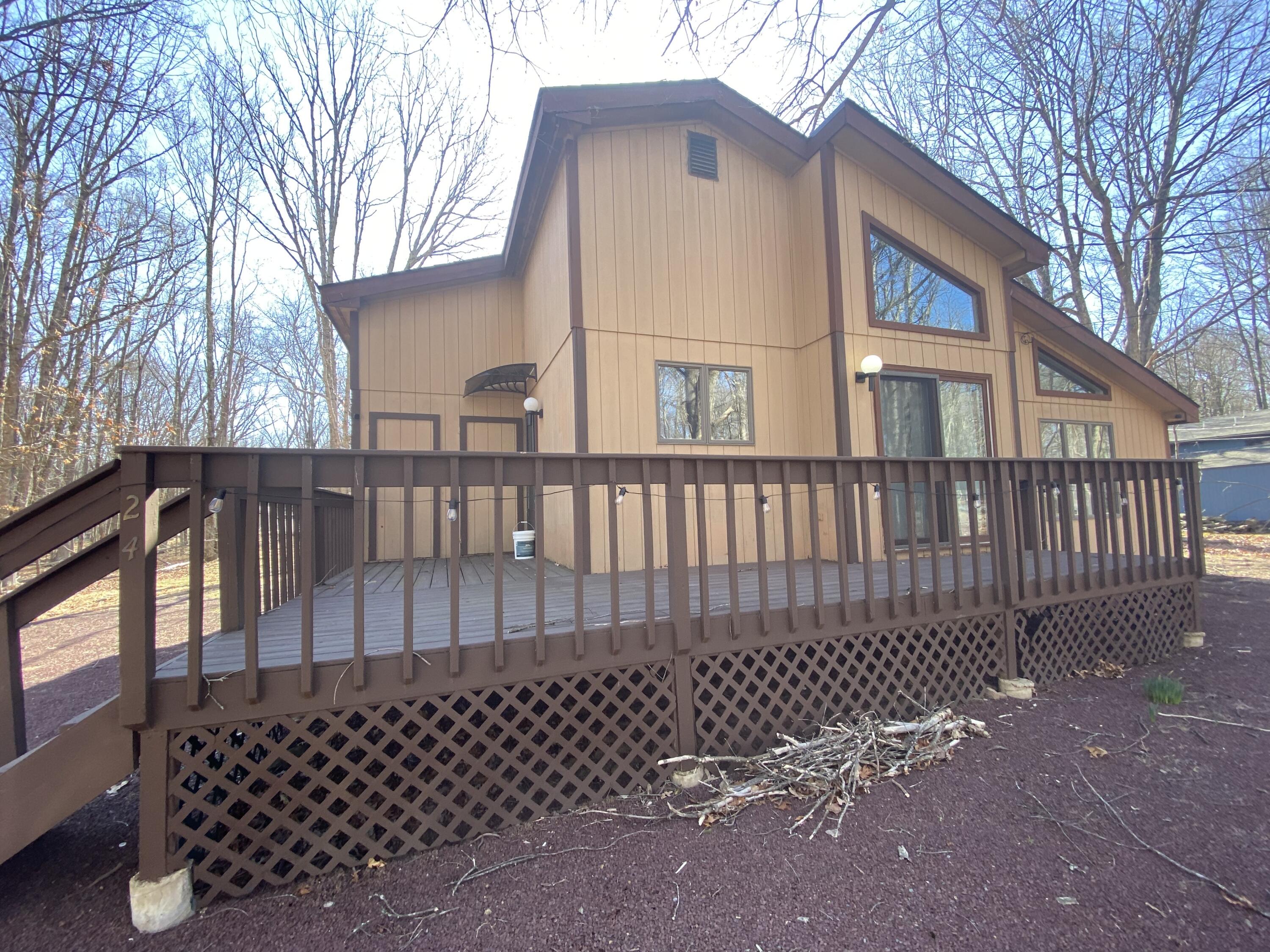 24 Spencer Lane, Albrightsville, Pennsylvania image 1