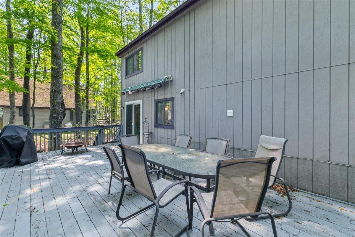 206 Maxatawny Drive, Pocono Lake, Pennsylvania image 10