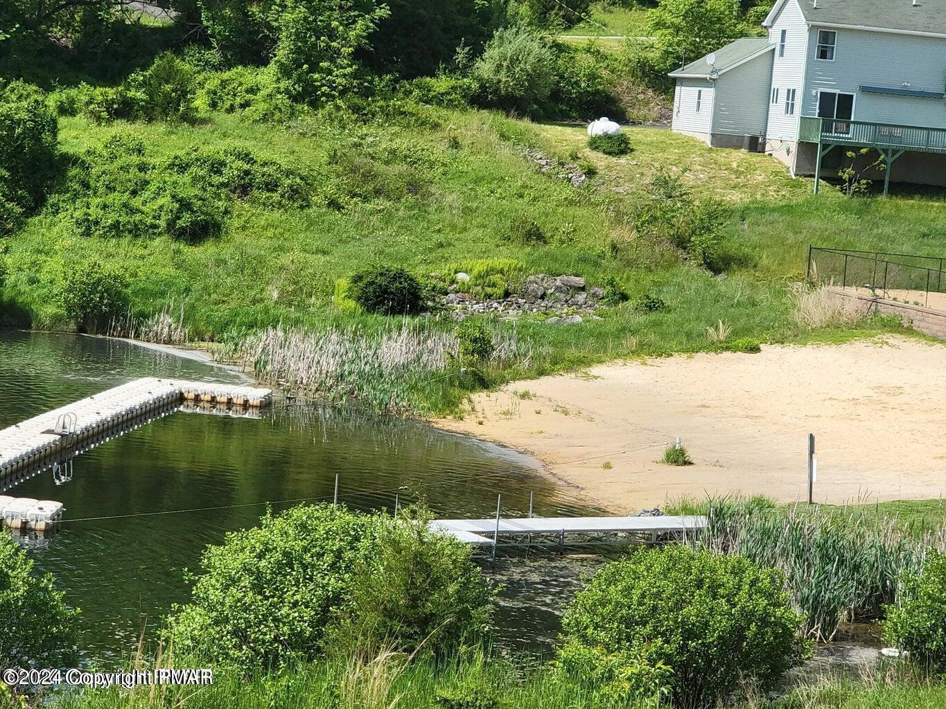 1080 Lancaster Drive, Bushkill, Pennsylvania image 28