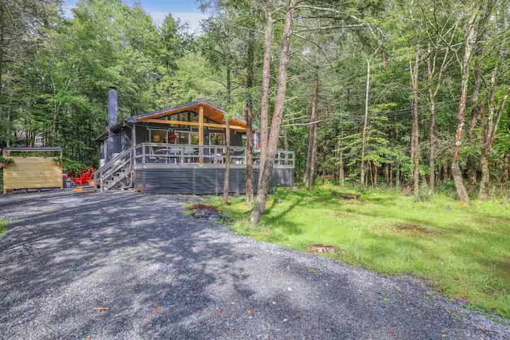 3145 Ogontz Drive, Pocono Lake, Pennsylvania image 3
