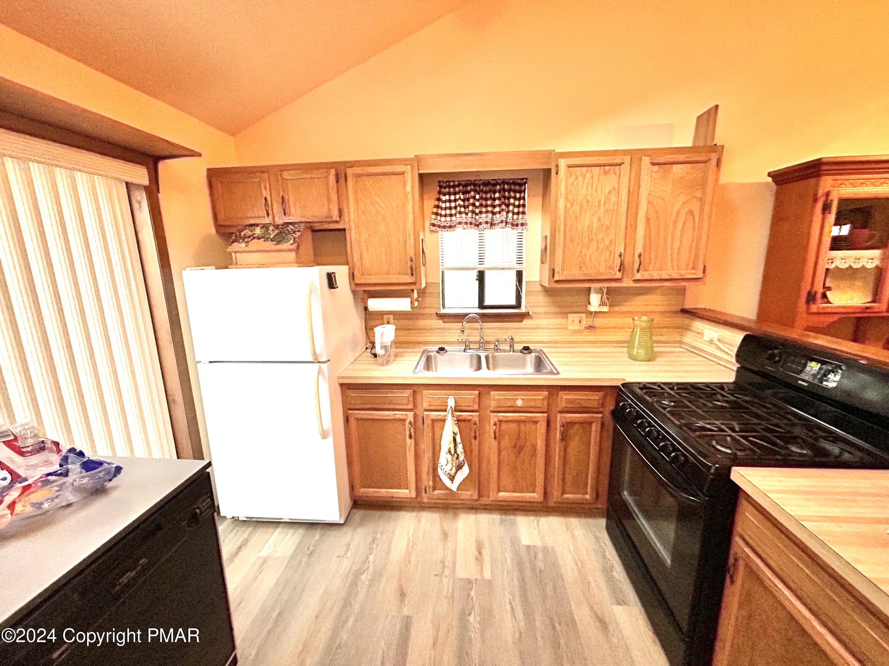 51 W Cherokee Trail, Albrightsville, Pennsylvania image 11
