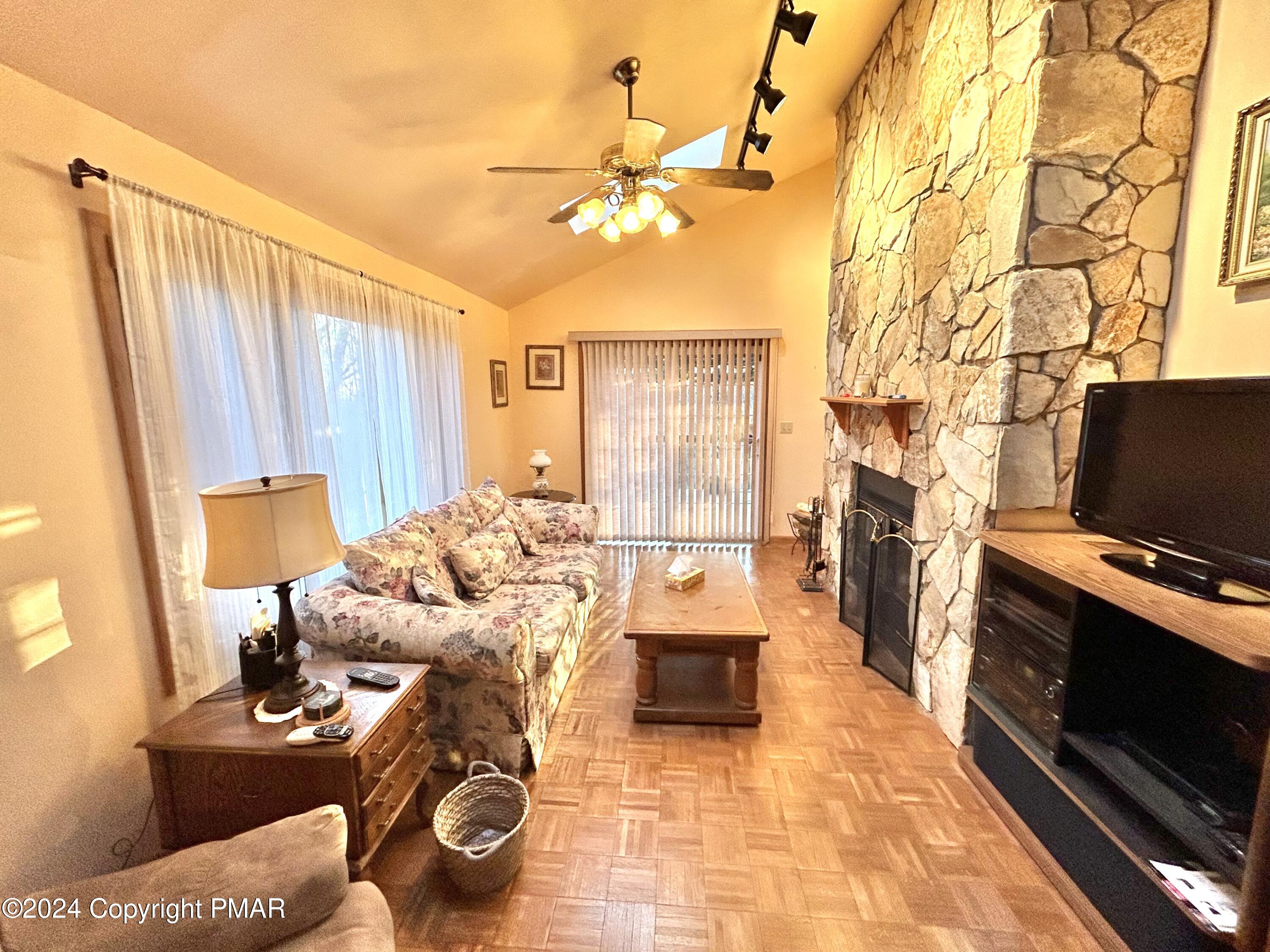 51 W Cherokee Trail, Albrightsville, Pennsylvania image 5