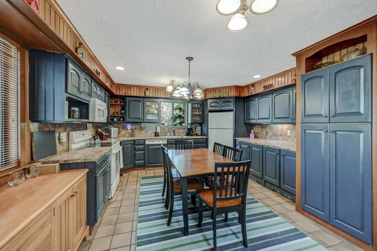 264 Tanglewood Drive, Pocono Pines, Pennsylvania image 13