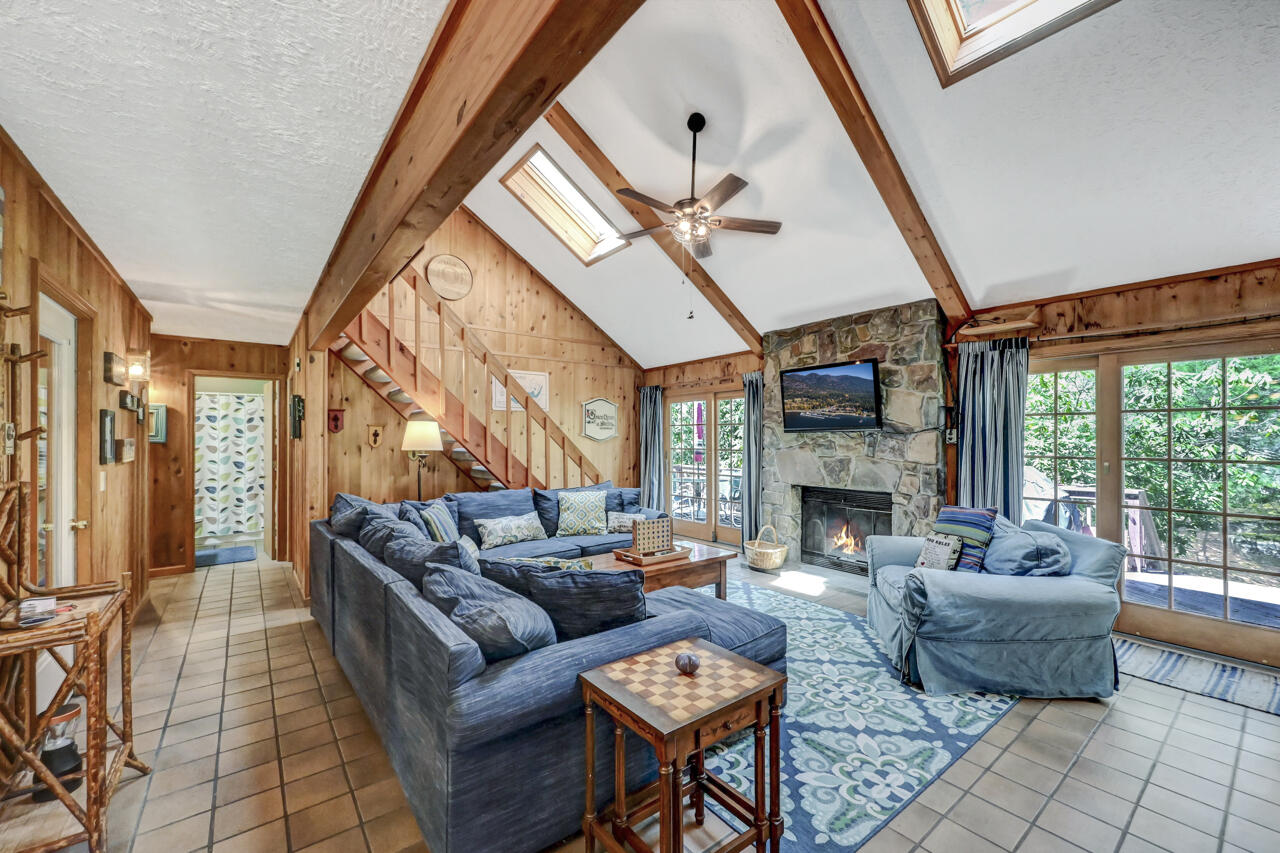 264 Tanglewood Drive, Pocono Pines, Pennsylvania image 8