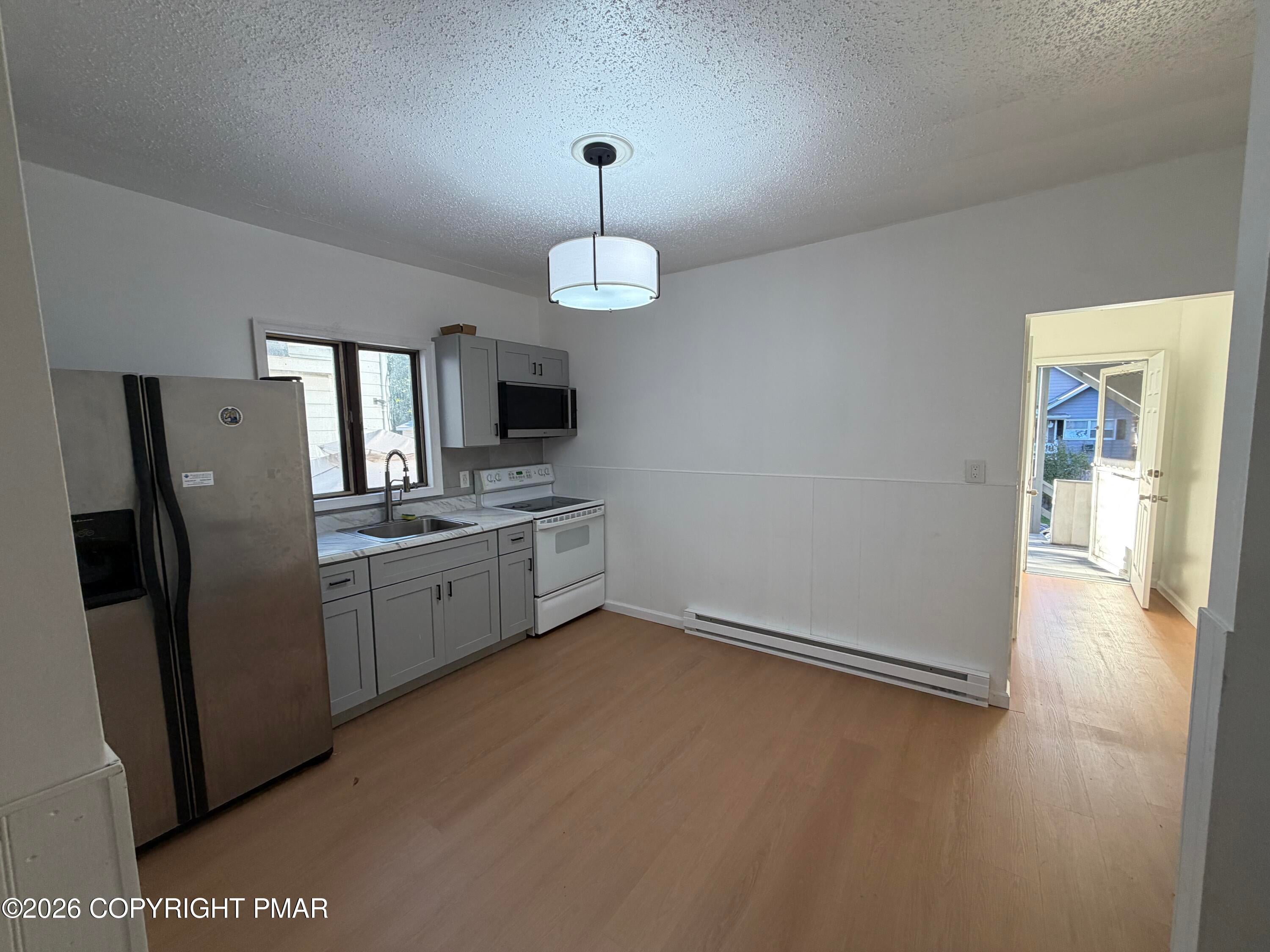 58 N Landon Avenue