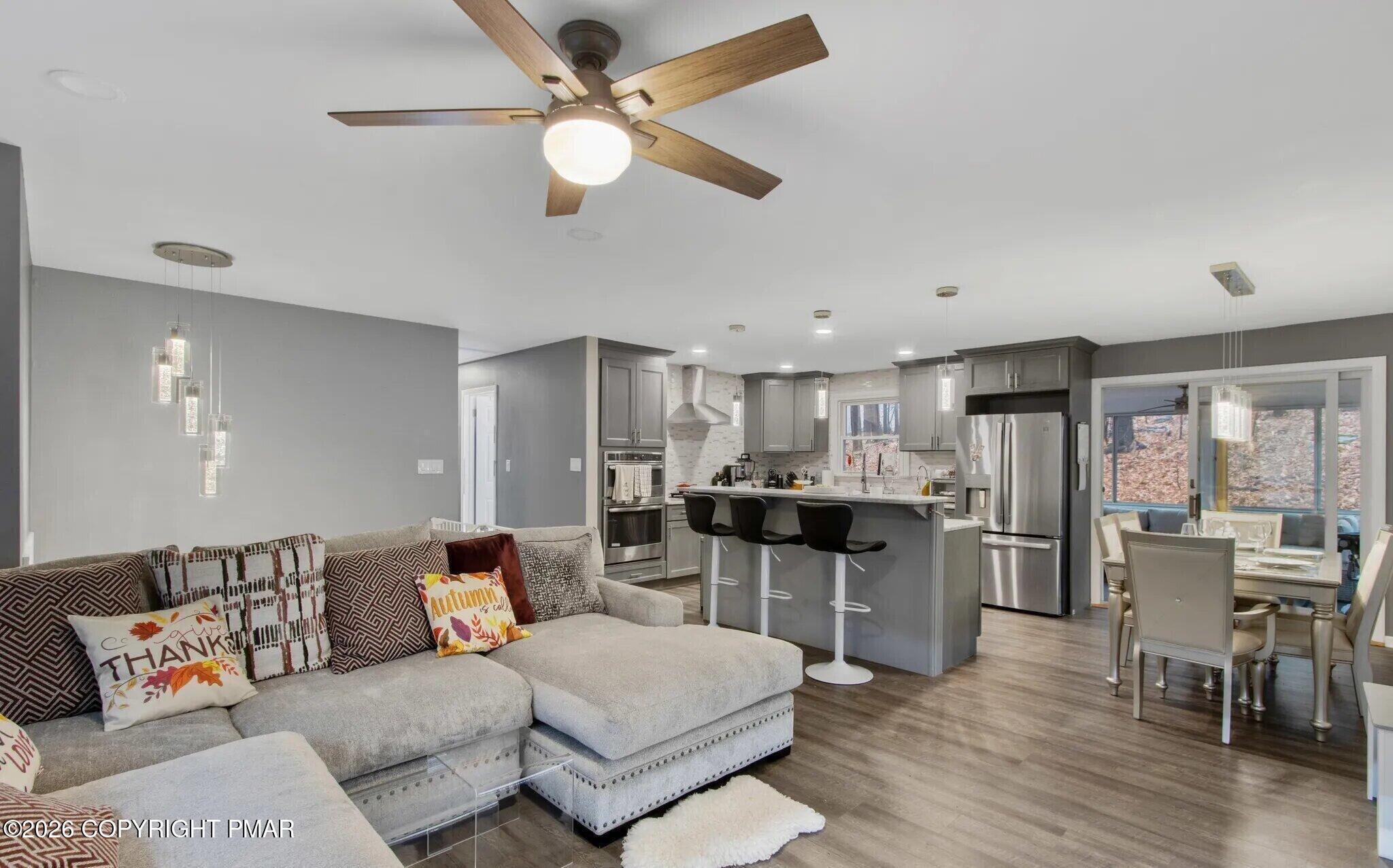 113 Cresthill Circle