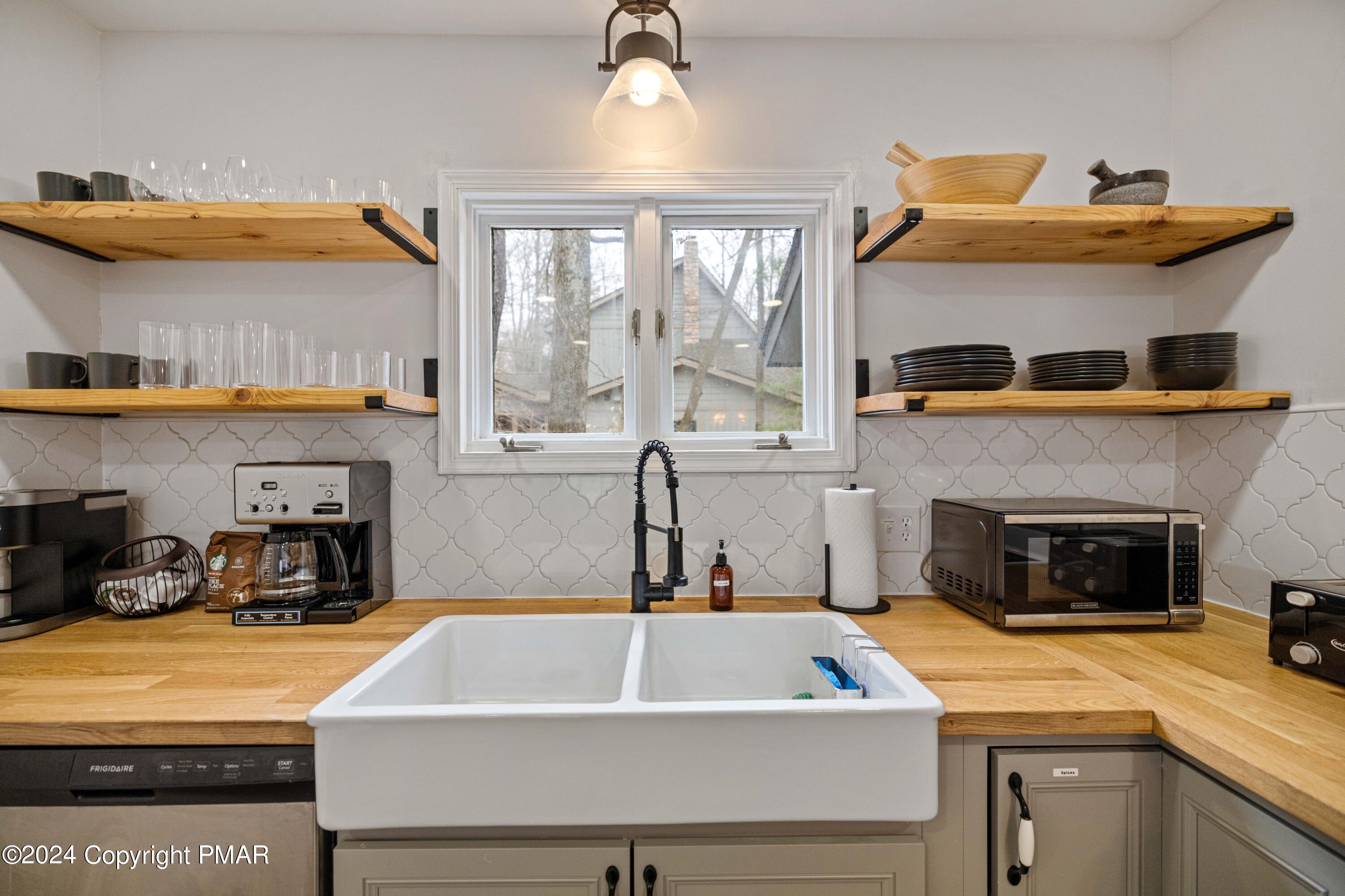 130 Sweet Briar Road, Pocono Pines, Pennsylvania image 17