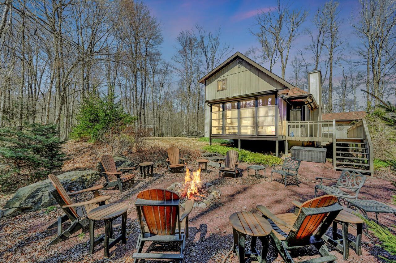 2129 Oak Road, Pocono Pines, Pennsylvania image 1