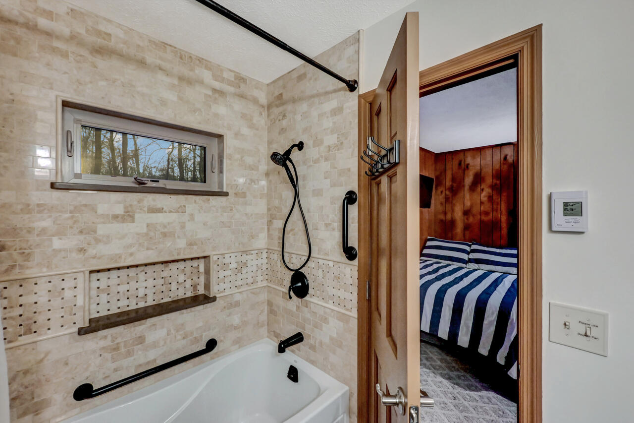 2129 Oak Road, Pocono Pines, Pennsylvania image 31