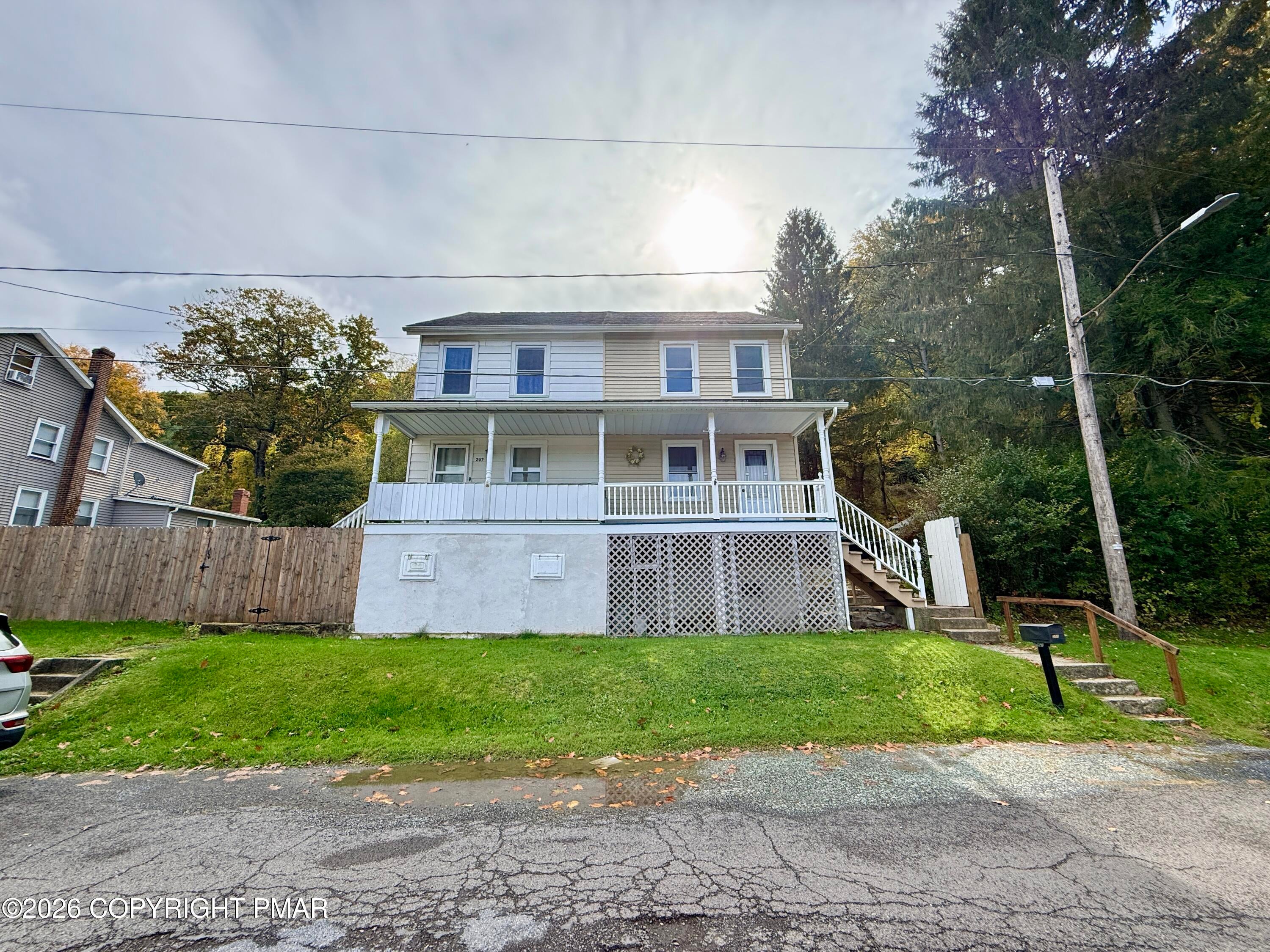 207-209 Yard Street
