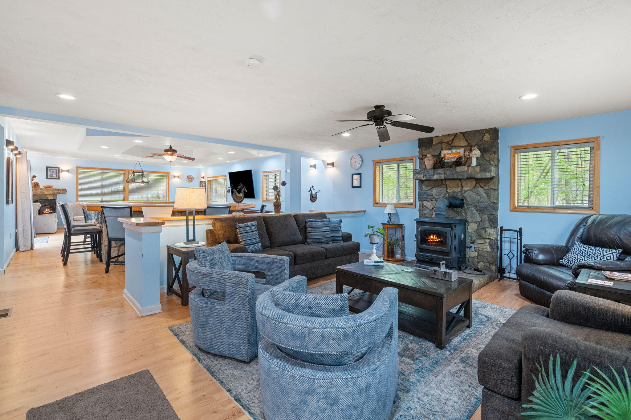 358 Towamensing Trail, Albrightsville, Pennsylvania image 4
