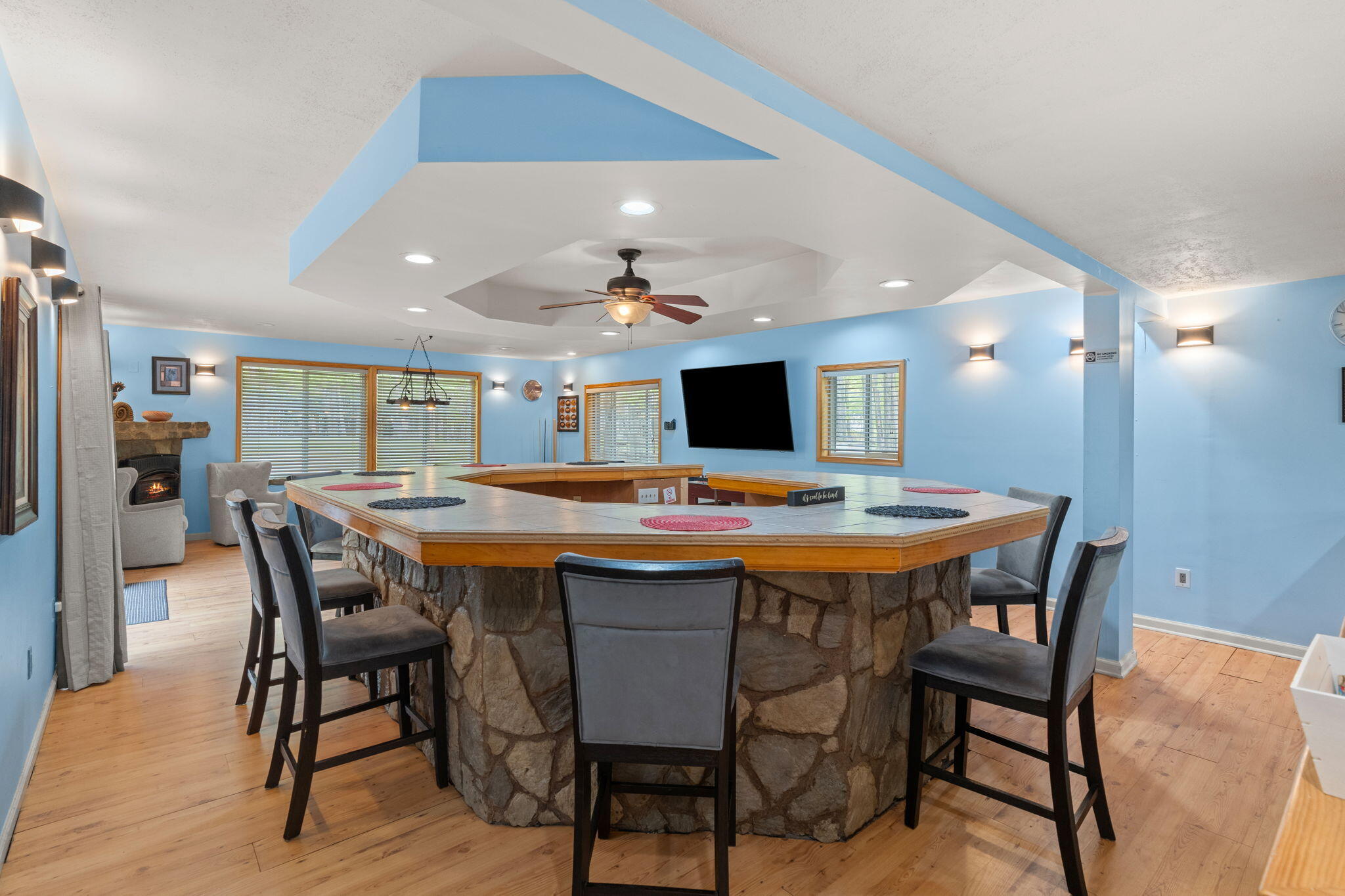 358 Towamensing Trail, Albrightsville, Pennsylvania image 6
