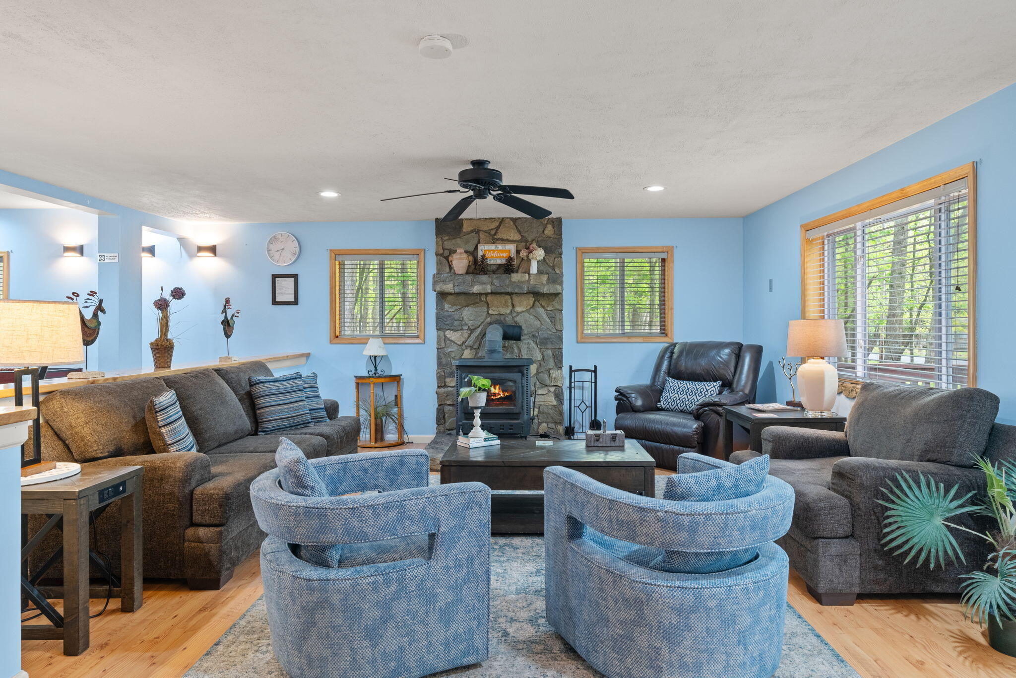358 Towamensing Trail, Albrightsville, Pennsylvania image 16