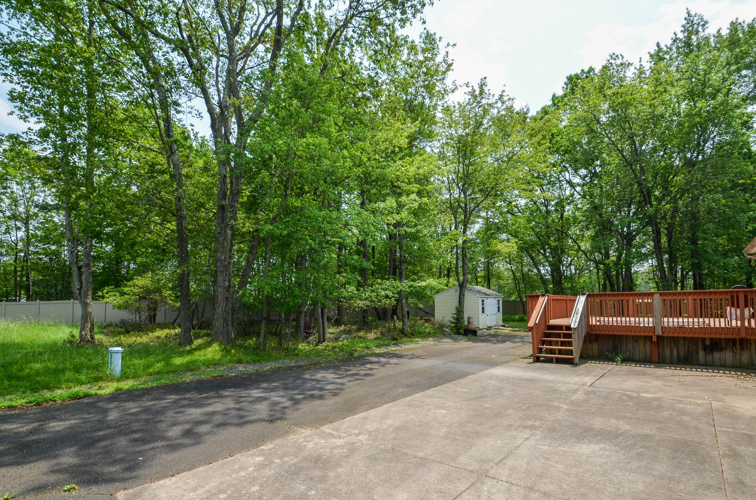 1214 Shadblow Road, Pocono Summit, Pennsylvania image 33