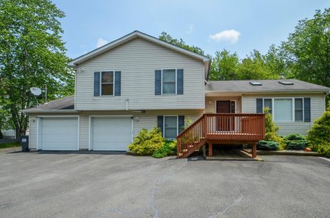 1214 Shadblow Road Pocono Summit PA 18346