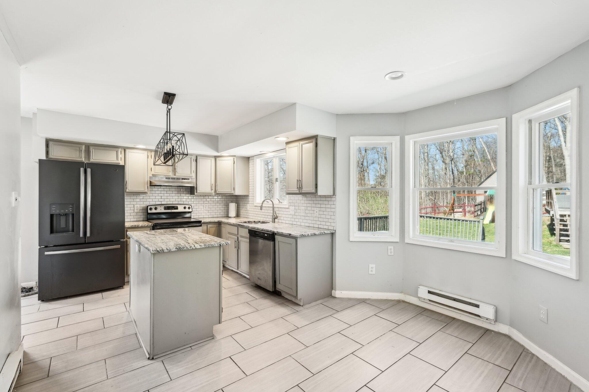 360 Eastshore Drive, East Stroudsburg, Pennsylvania image 25