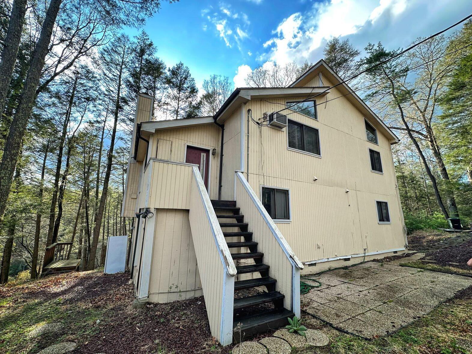 207 Manchester Drive