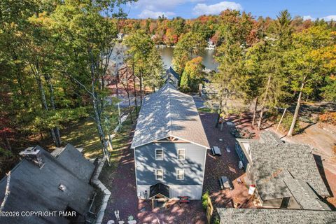 Homes For Sale - 24 Lakeview Drive<br/> Lake Harmony, PA 18624