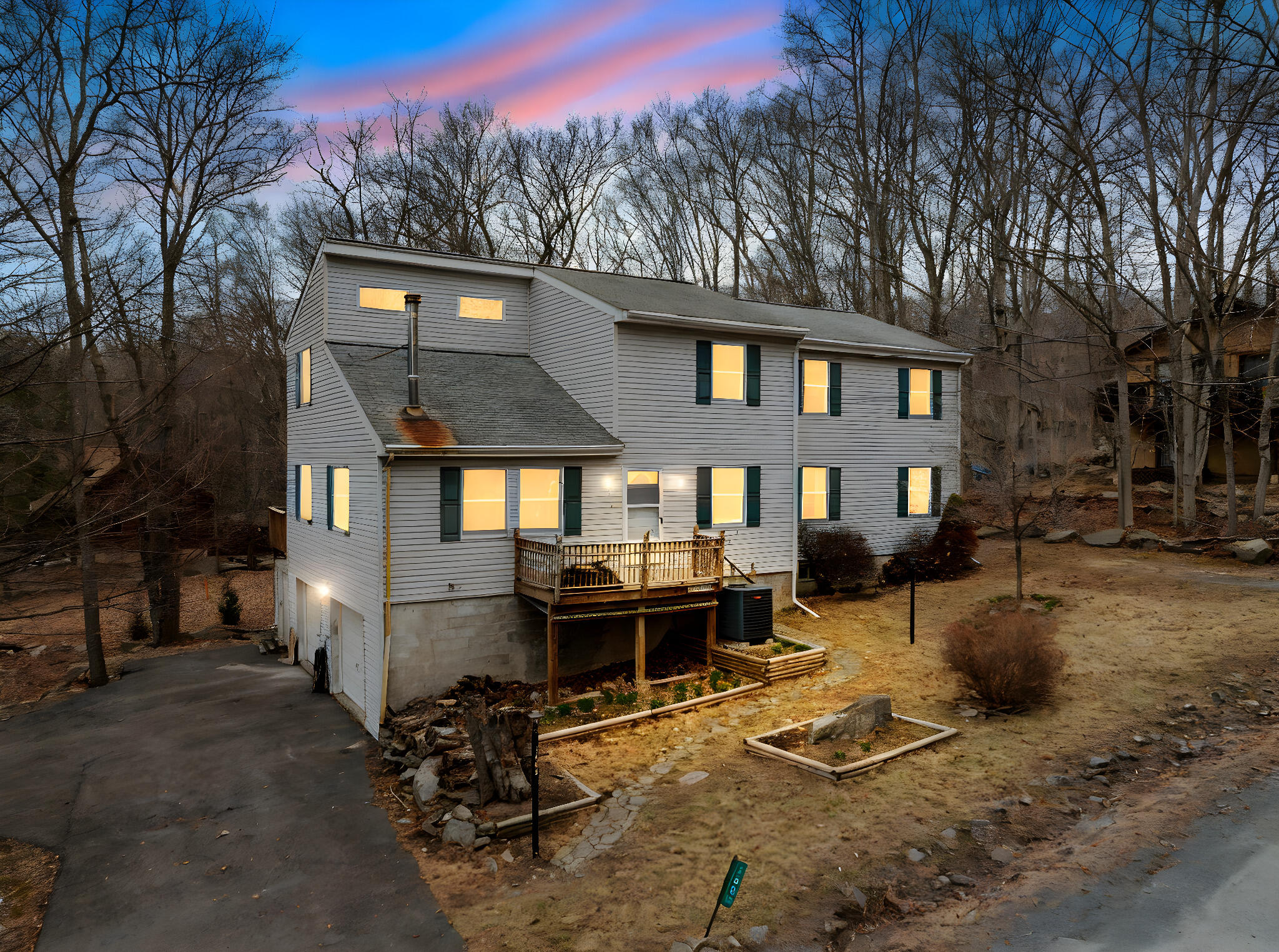1003 Cheroquee Terrace, Lake Ariel, Pennsylvania image 2