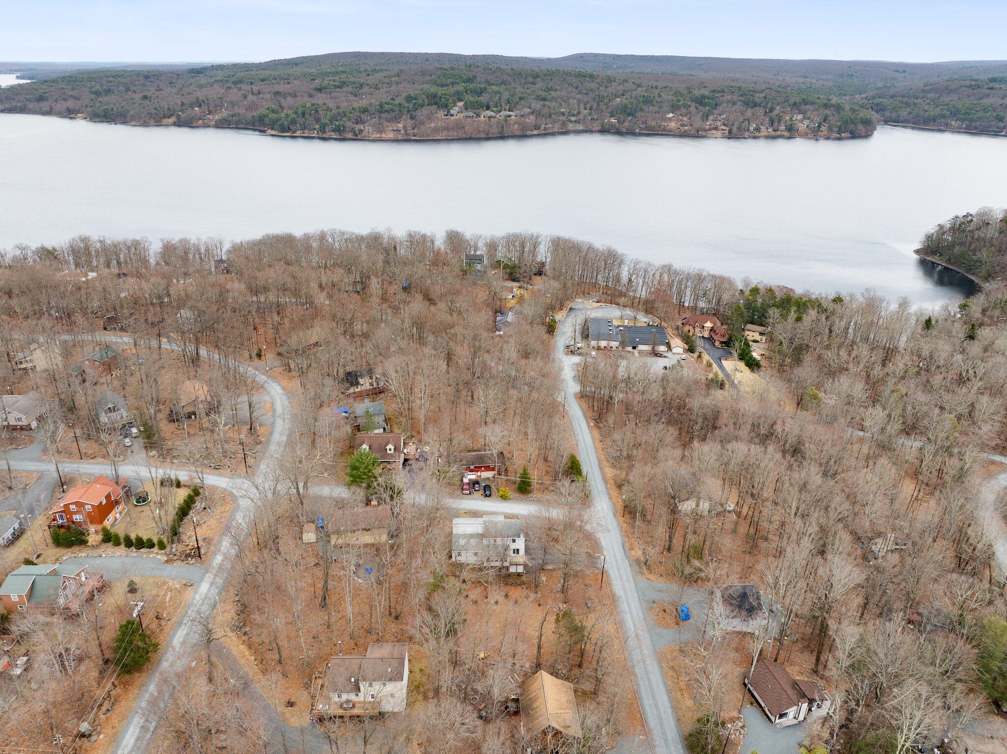 1003 Cheroquee Terrace, Lake Ariel, Pennsylvania image 8