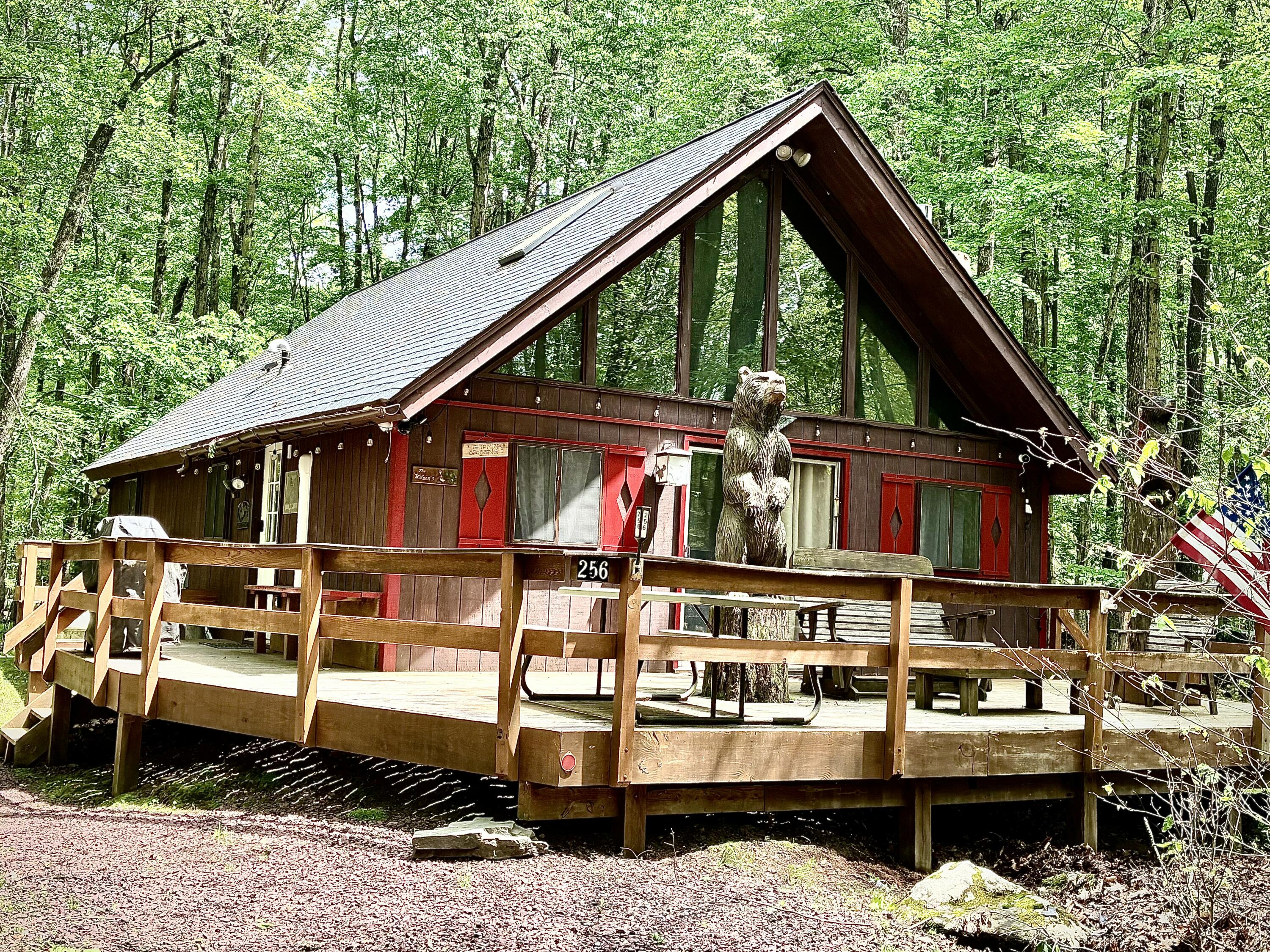 256 Partridge Drive, Pocono Lake, Pennsylvania image 1