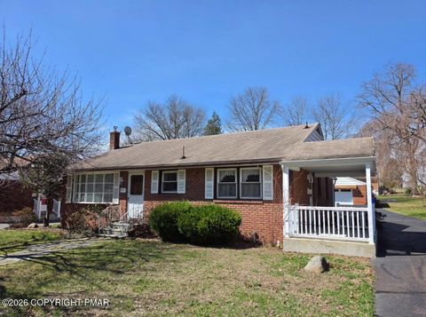 Homes For Sale - 947 N Warren Street<br/> Pottstown, PA 19464