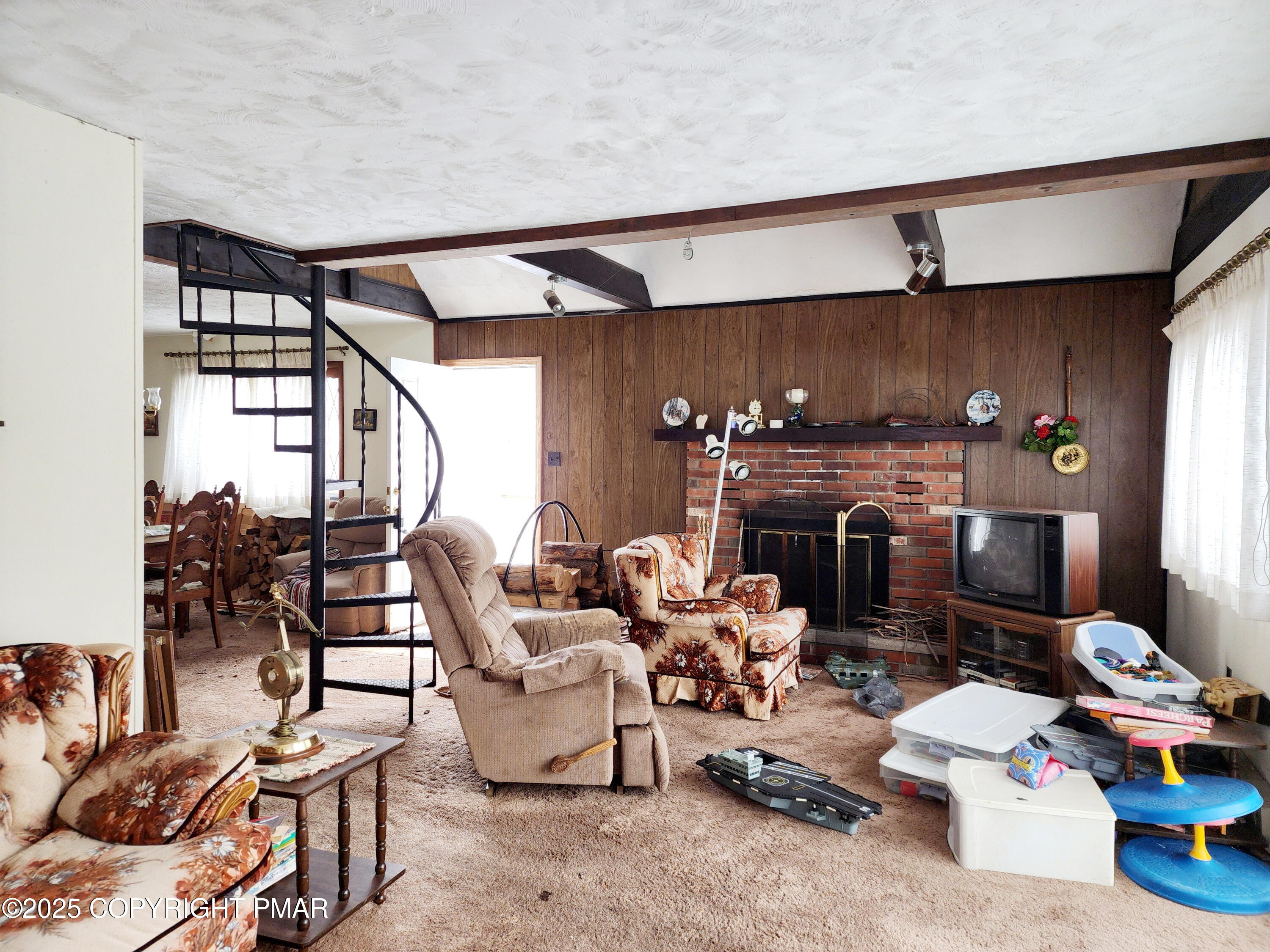 1686 Moonbeam Terrace