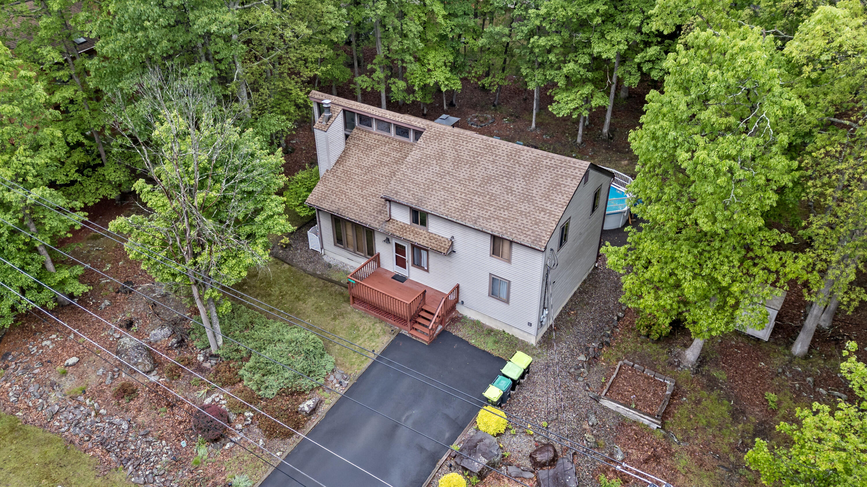 East Stroudsburg, Pennsylvania 18301, United States, 4 Bedrooms Bedrooms, ,2 BathroomsBathrooms,Residential,Active,166387