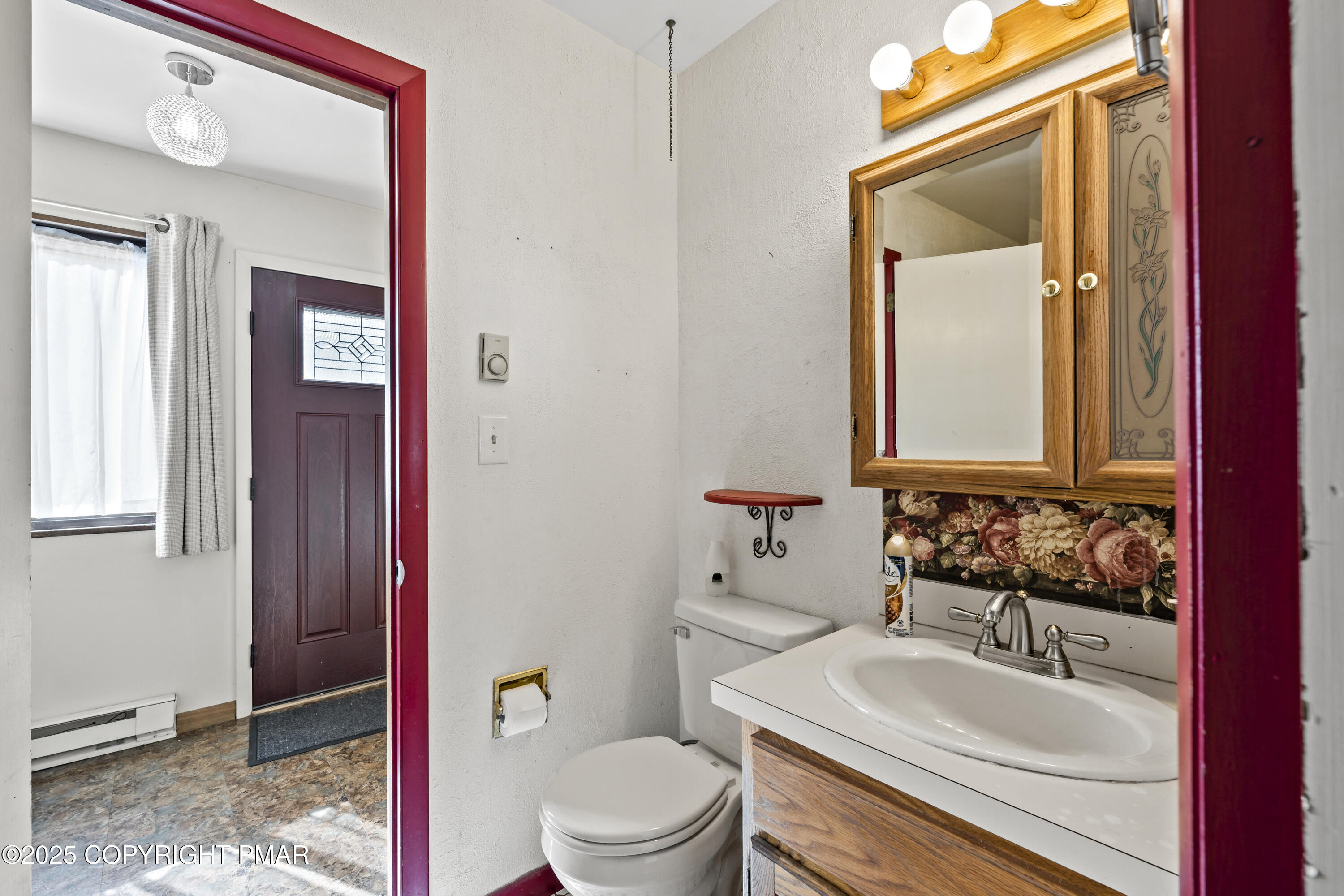 East Stroudsburg, Pennsylvania 18301, United States, 4 Bedrooms Bedrooms, ,2 BathroomsBathrooms,Residential,Active,166387