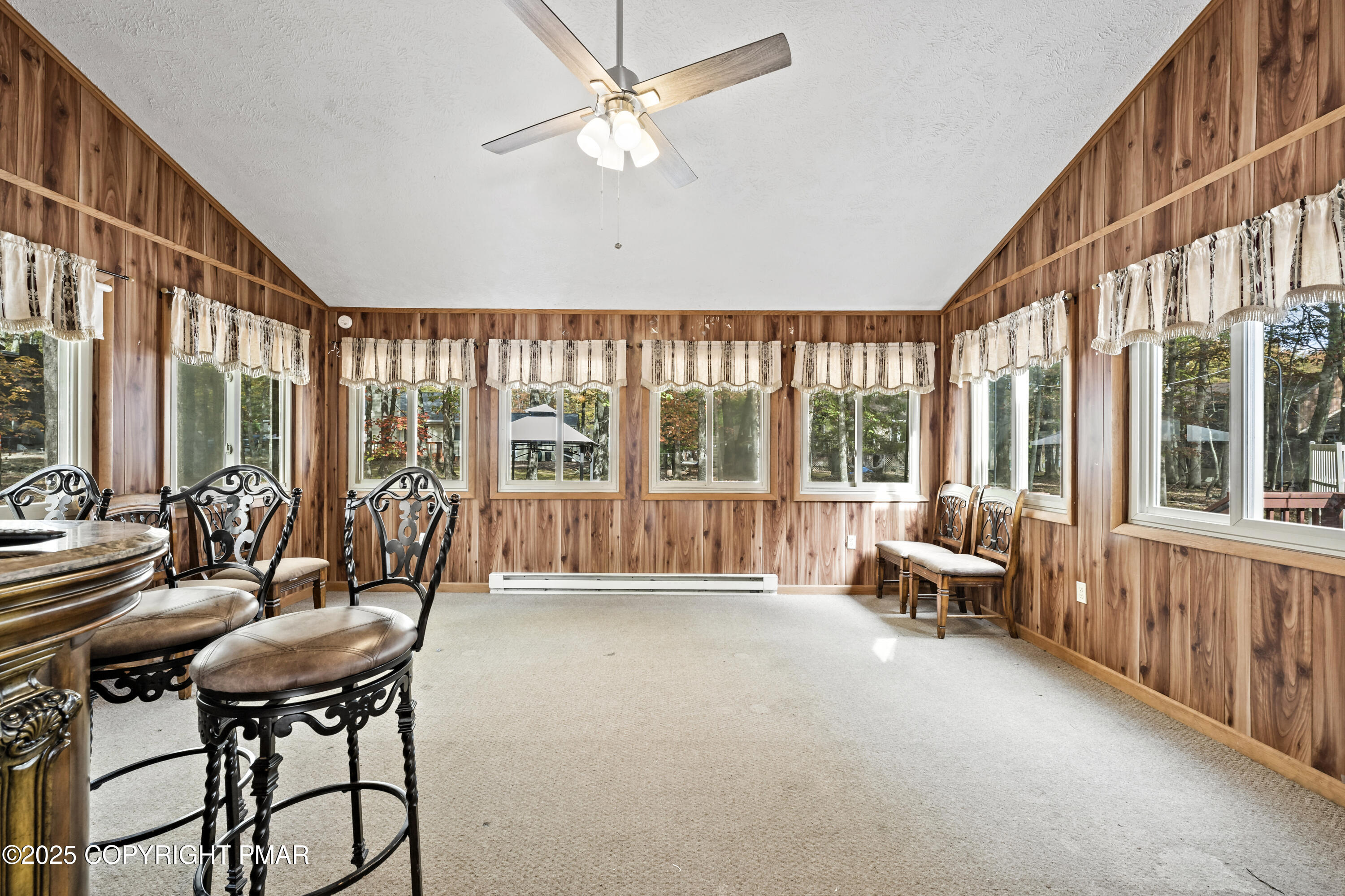 East Stroudsburg, Pennsylvania 18301, United States, 4 Bedrooms Bedrooms, ,2 BathroomsBathrooms,Residential,Active,166387