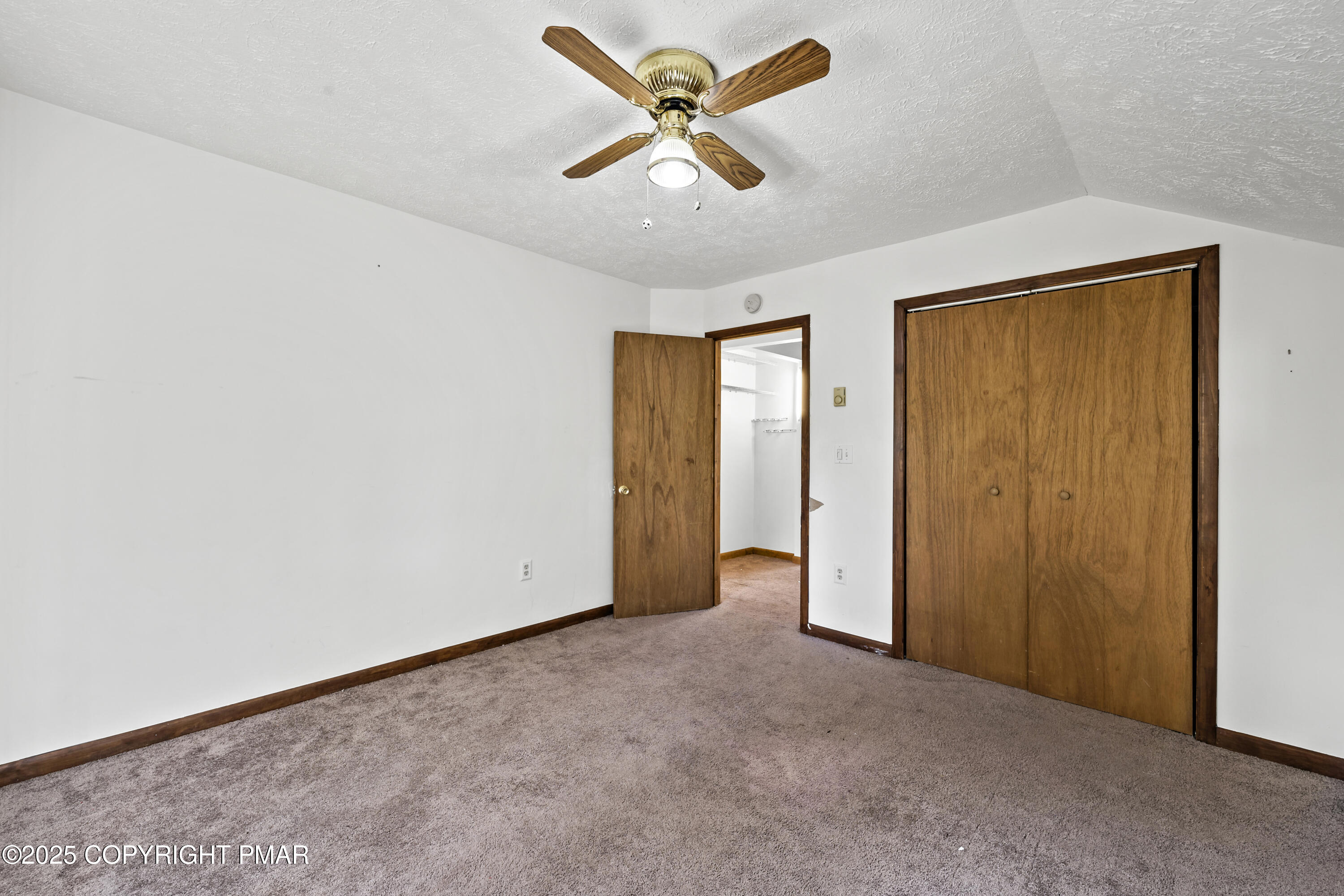 East Stroudsburg, Pennsylvania 18301, United States, 4 Bedrooms Bedrooms, ,2 BathroomsBathrooms,Residential,Active,166387