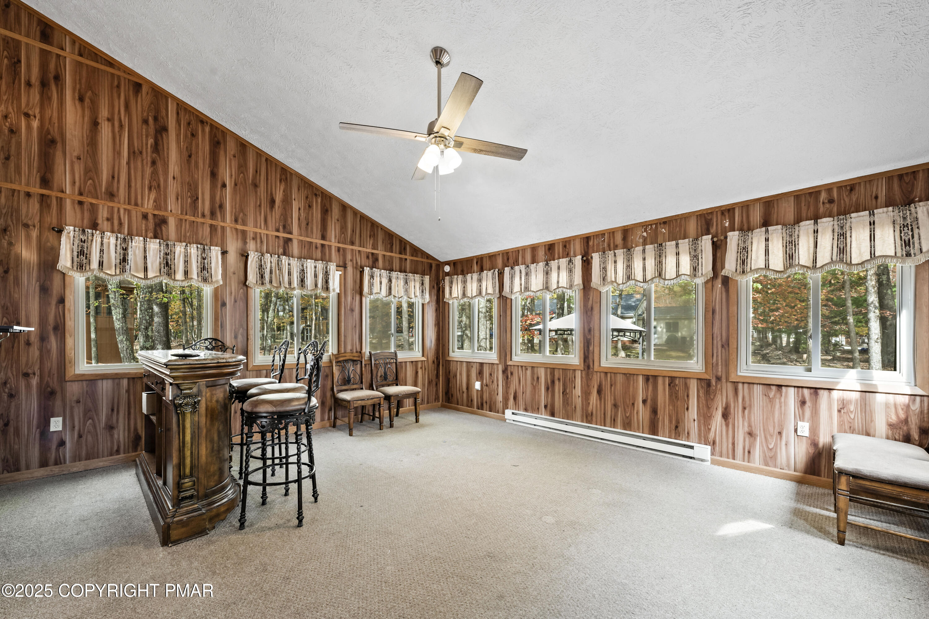 East Stroudsburg, Pennsylvania 18301, United States, 4 Bedrooms Bedrooms, ,2 BathroomsBathrooms,Residential,Active,166387