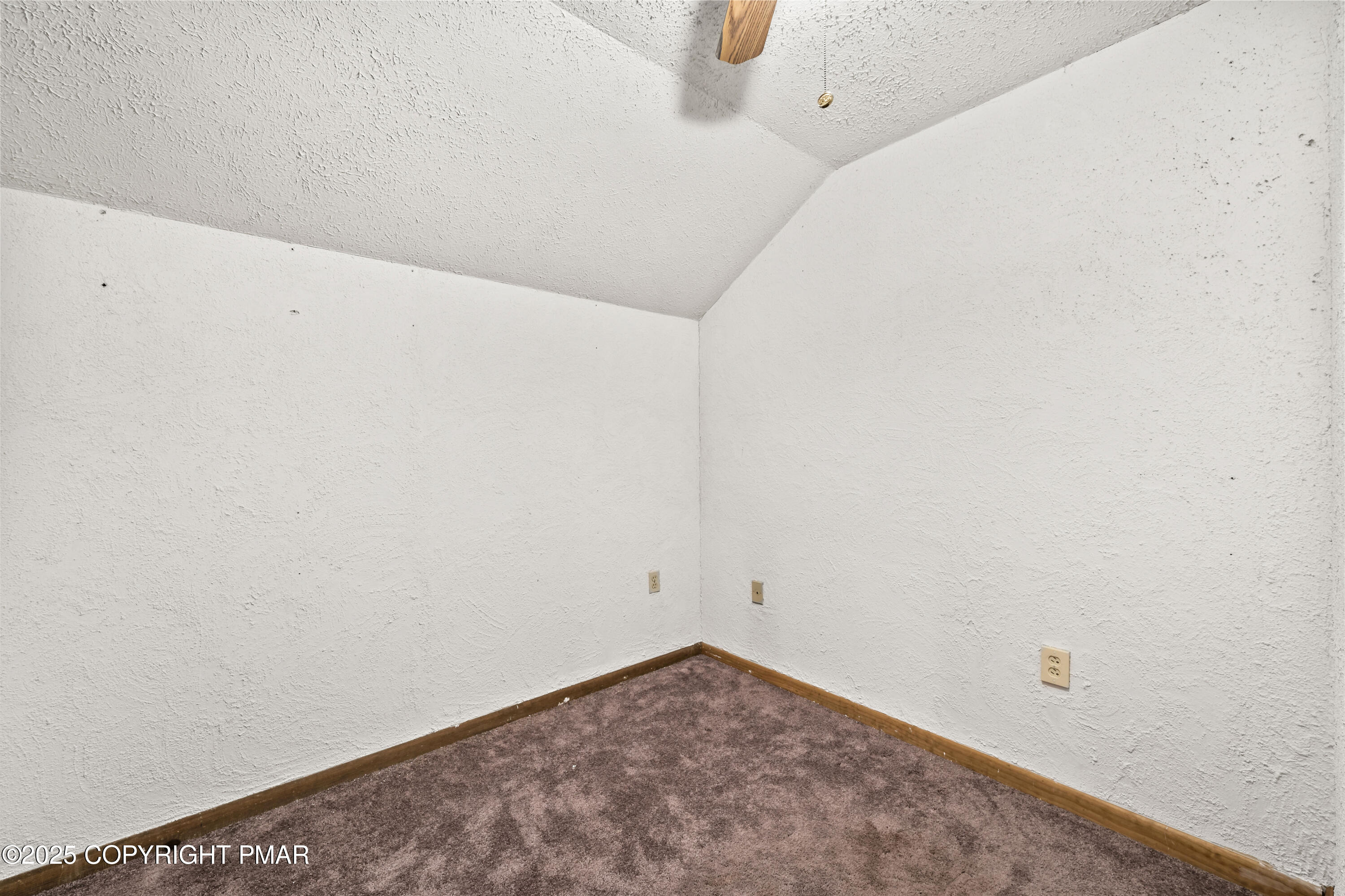 East Stroudsburg, Pennsylvania 18301, United States, 4 Bedrooms Bedrooms, ,2 BathroomsBathrooms,Residential,Active,166387