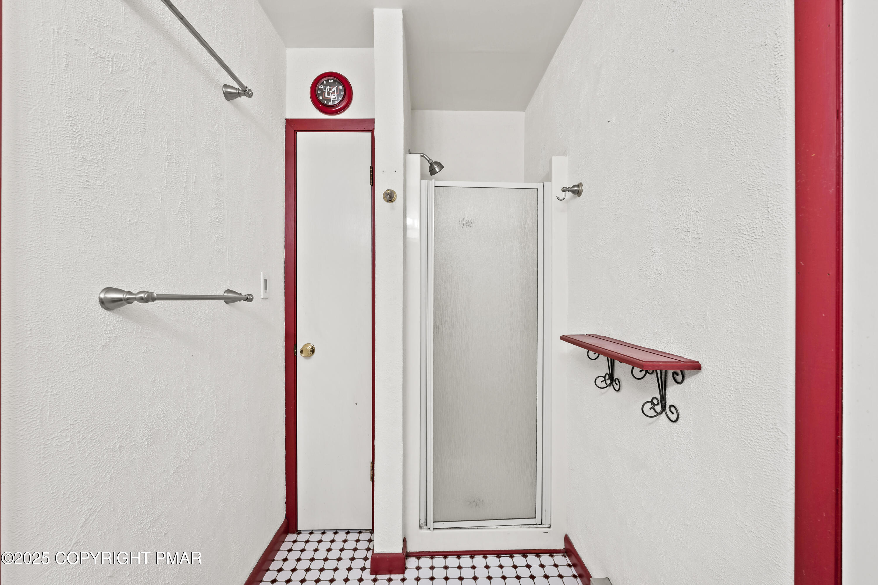 East Stroudsburg, Pennsylvania 18301, United States, 4 Bedrooms Bedrooms, ,2 BathroomsBathrooms,Residential,Active,166387