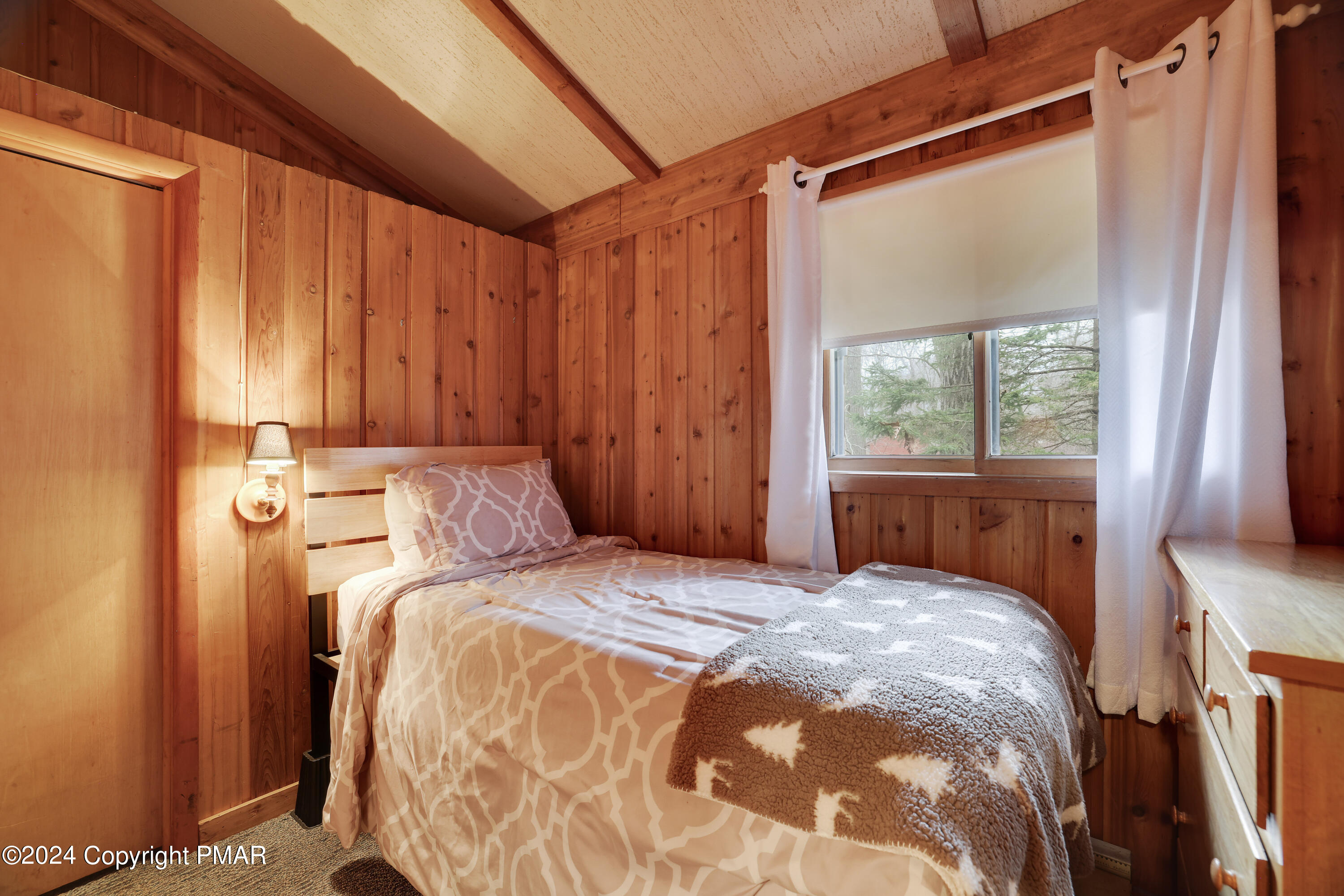 145 Mountain View Drive, Pocono Lake, Pennsylvania image 17
